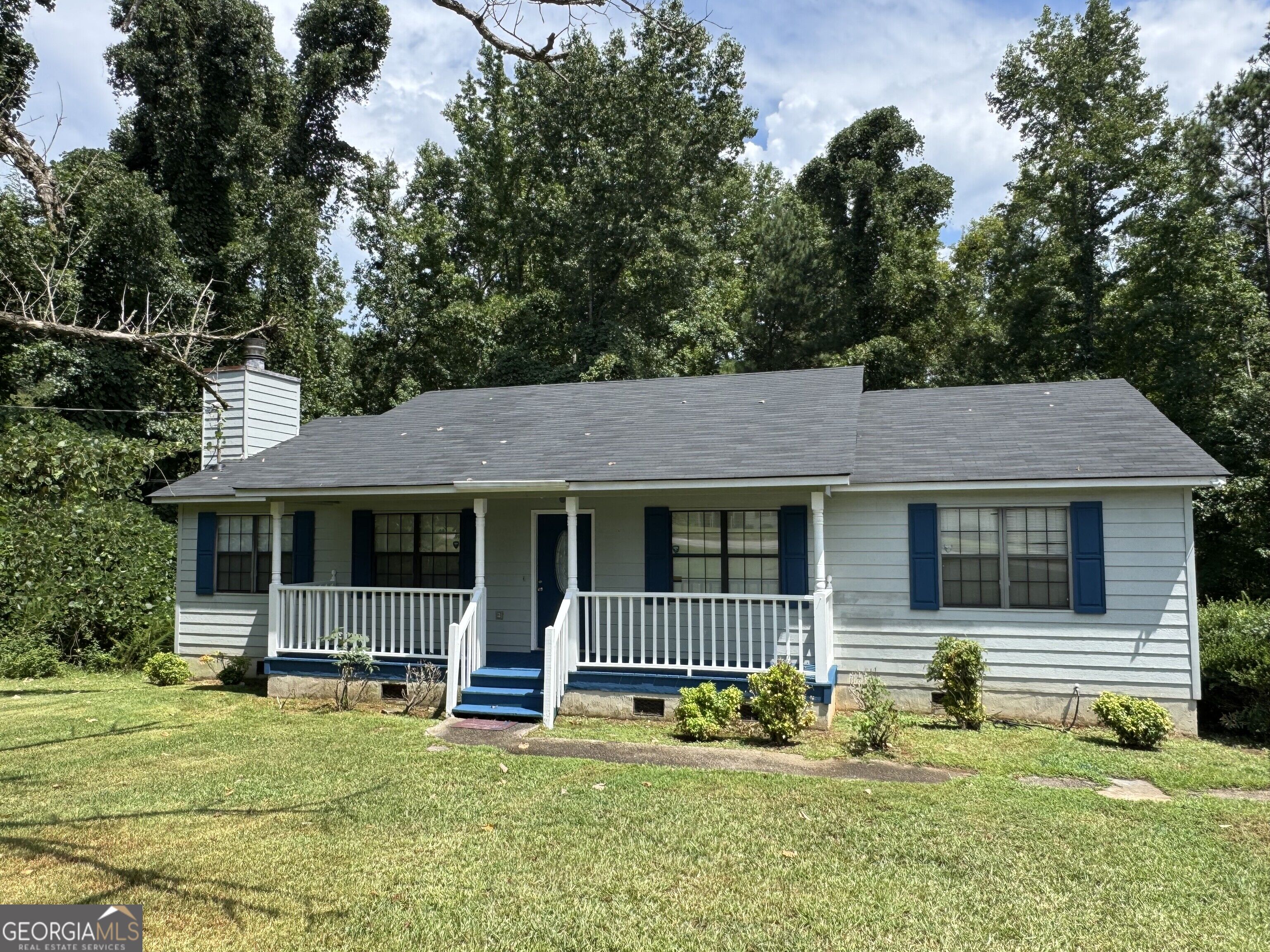 500 Ella Drive Property Photo 2