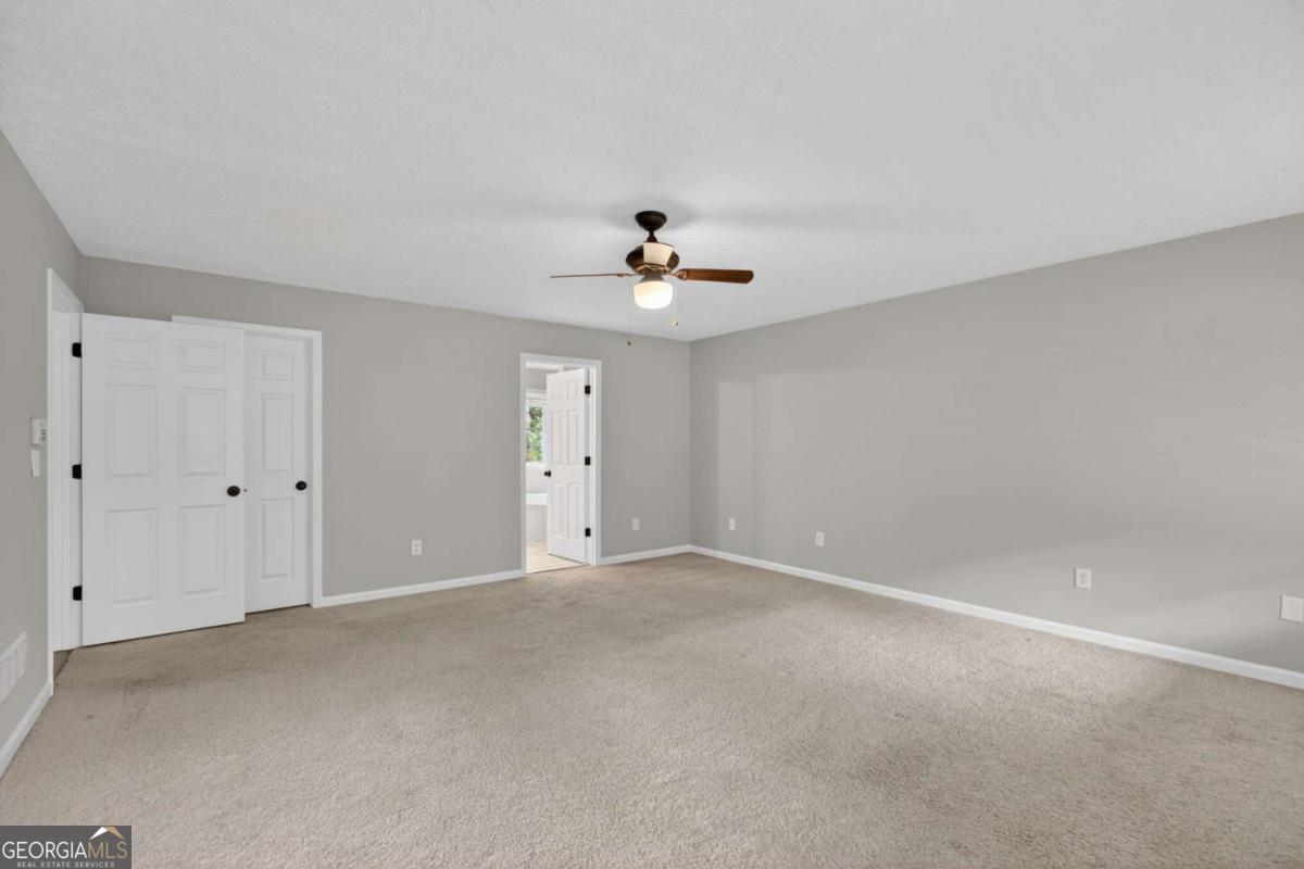 3301 Connie Way Property Photo 22