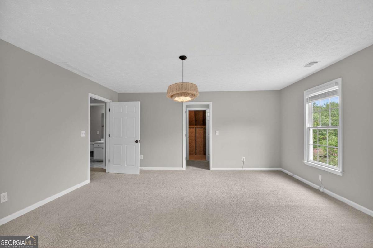 3301 Connie Way Property Photo 31