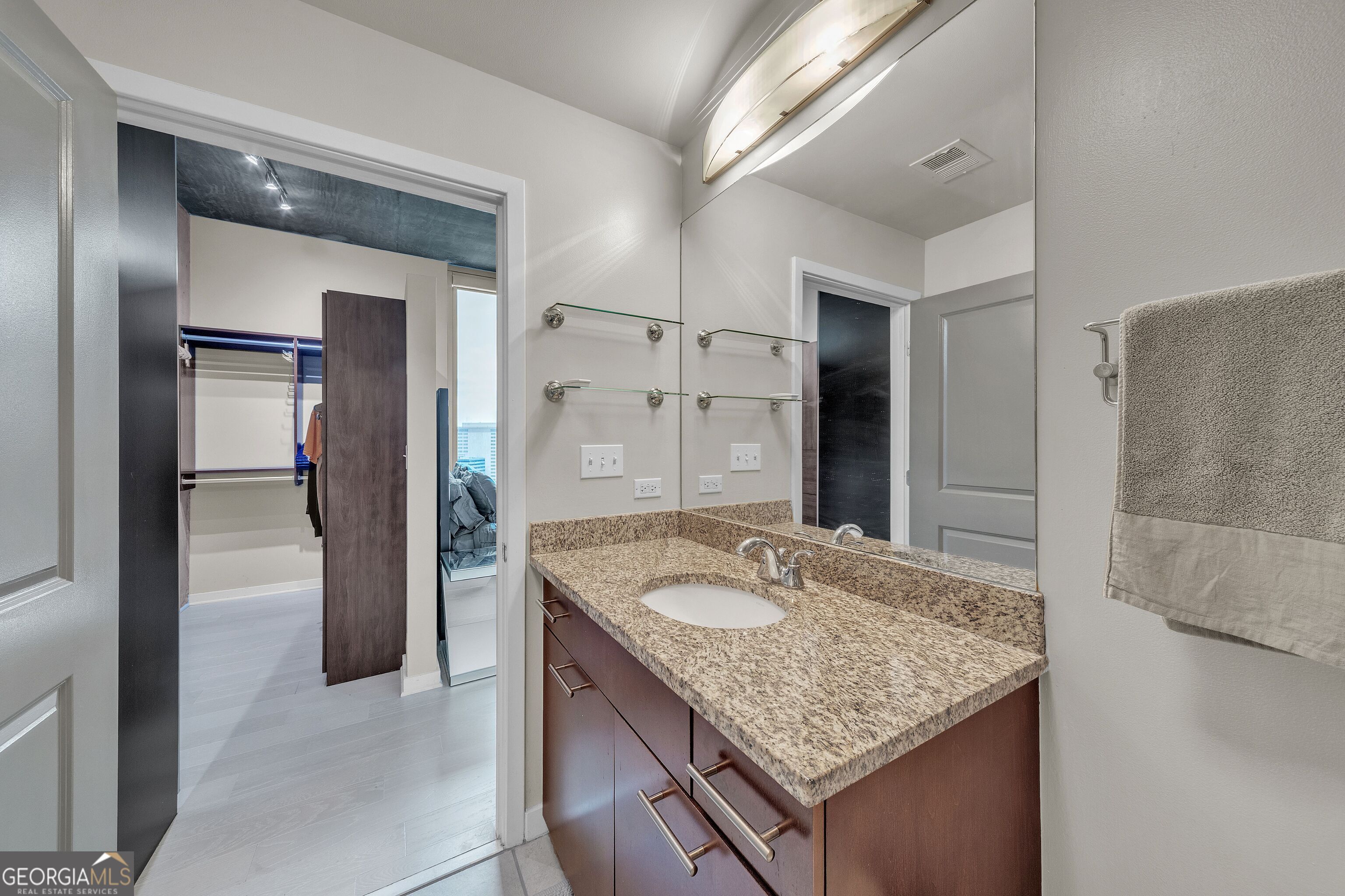 3324 Peachtree Road Ne # 1401 Property Photo 21