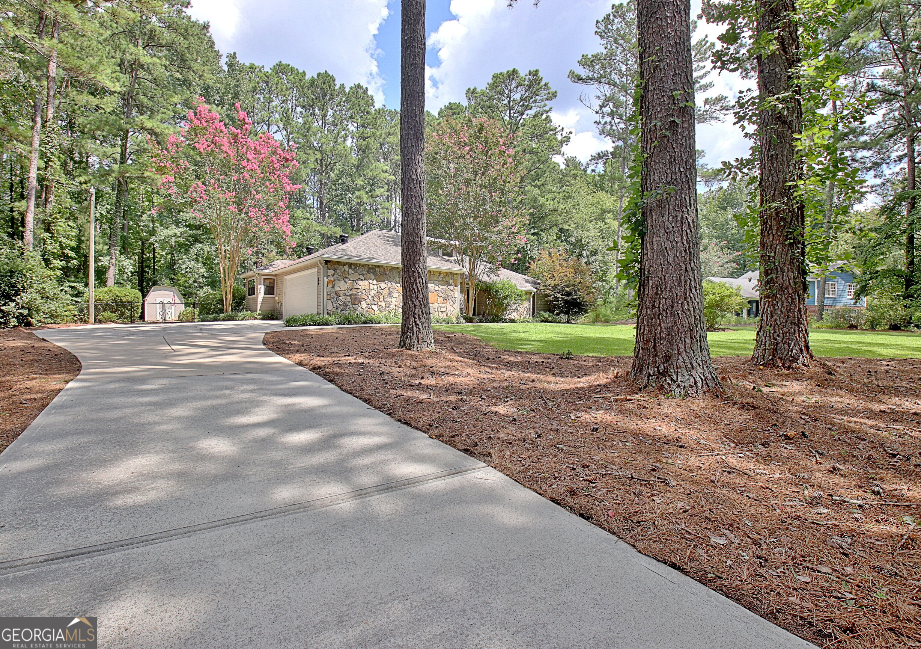 155 Eli Run Property Photo 2
