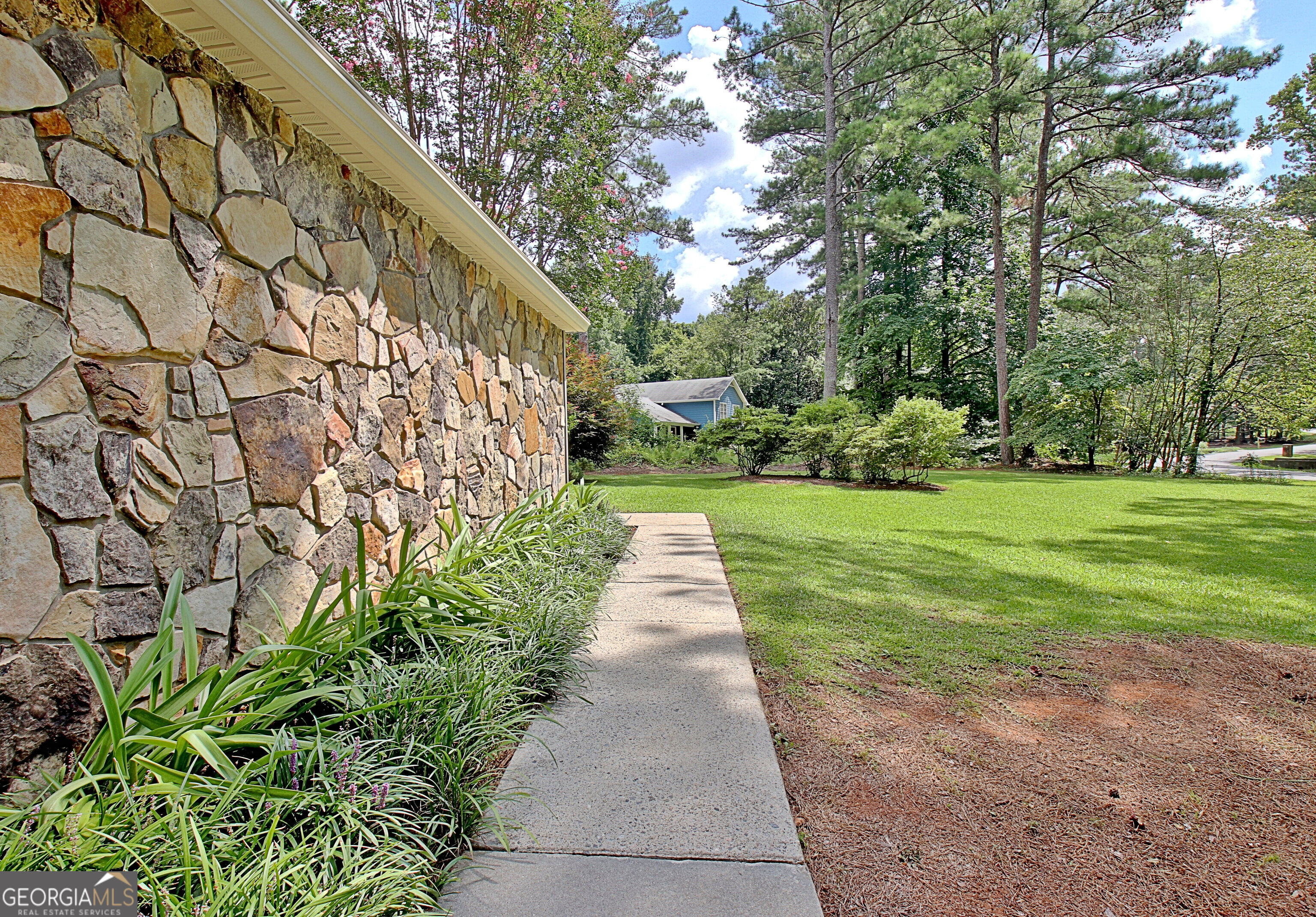155 Eli Run Property Photo 7