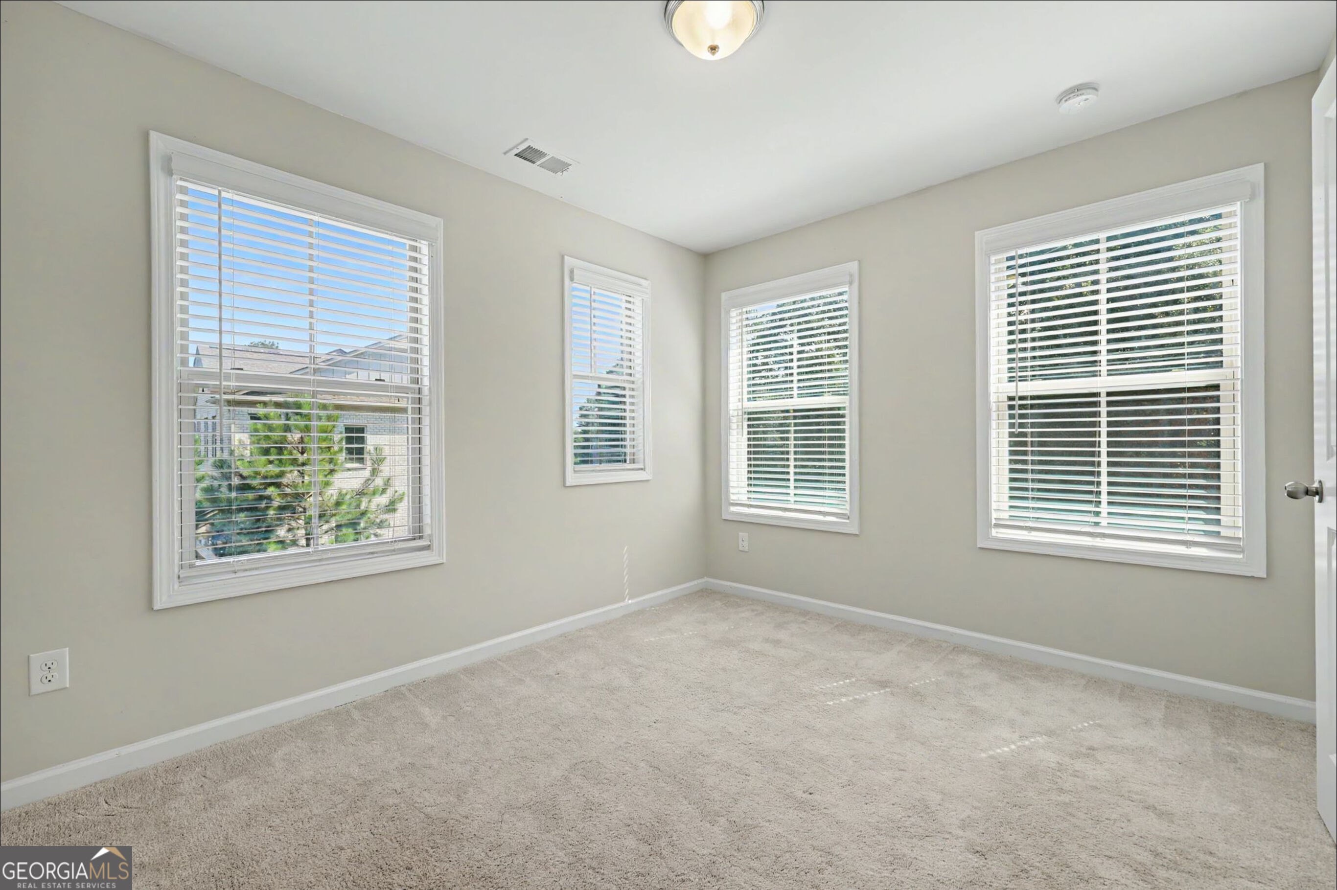 385 Provenance Drive Property Photo 25