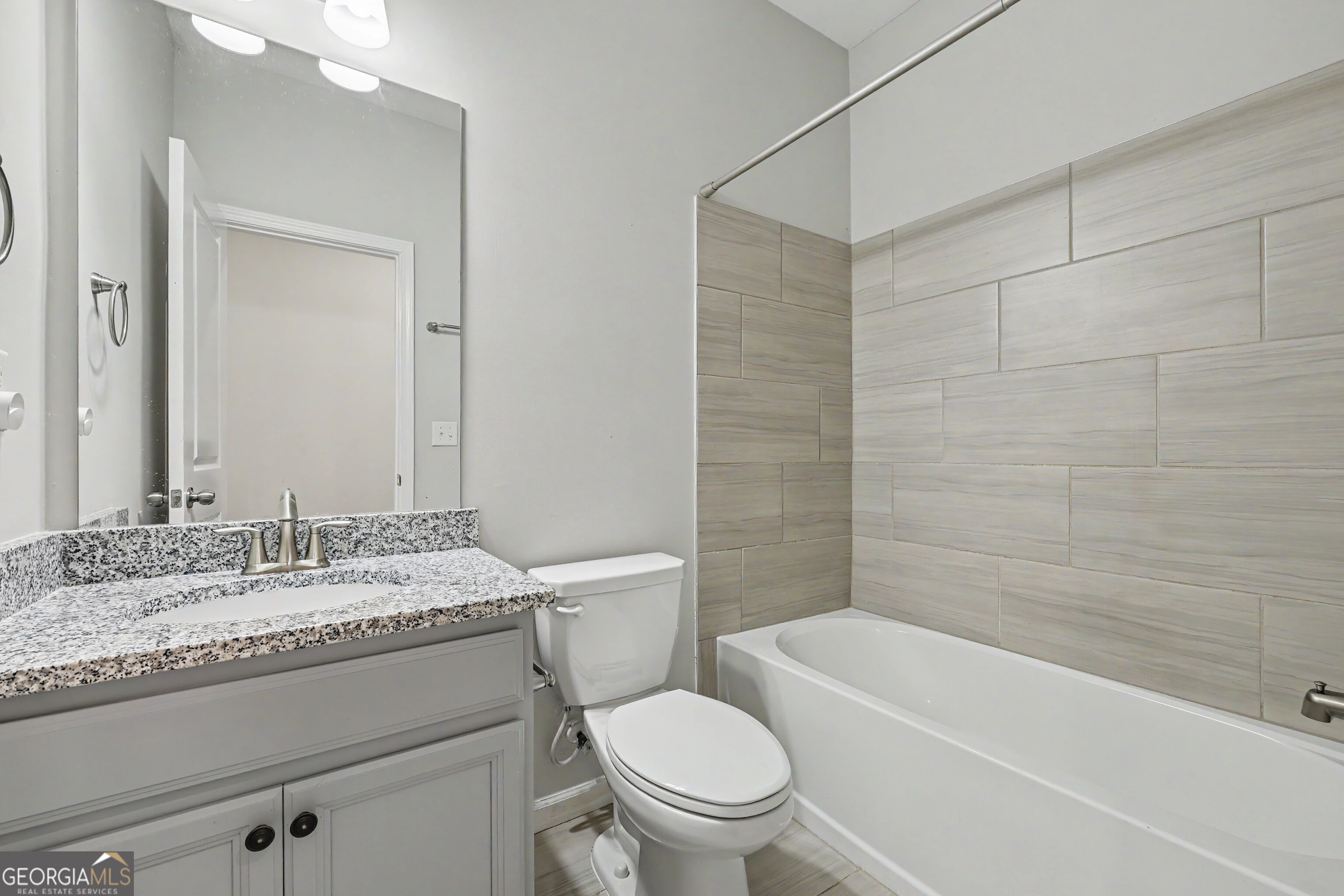 385 Provenance Drive Property Photo 31