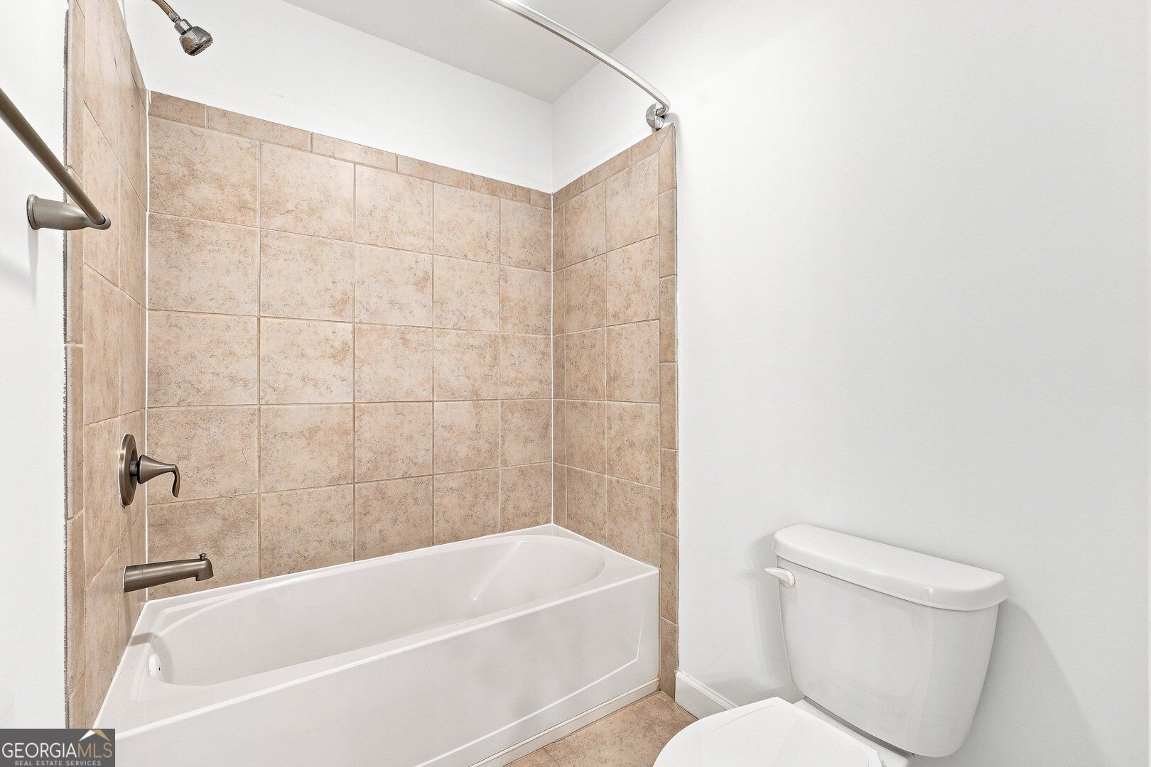 810 Grand Reserve Drive Property Photo 33