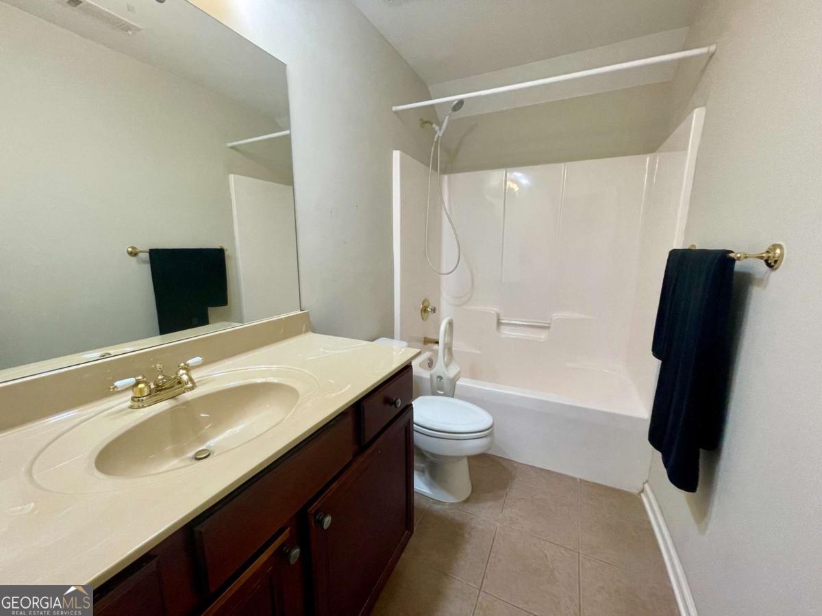 930 Vinings Drive Property Photo 30
