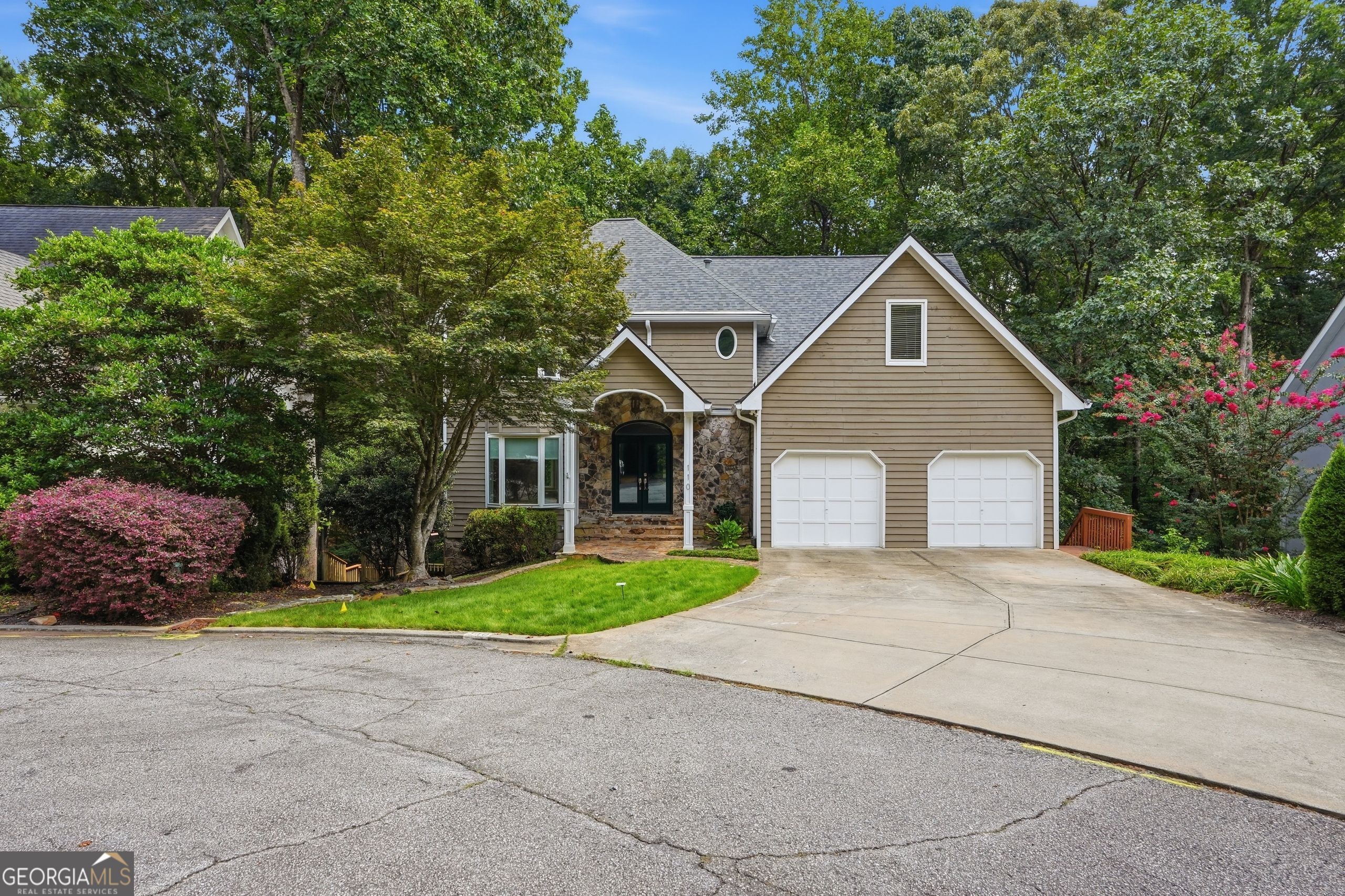 110 Bitternut Circle Property Photo 1