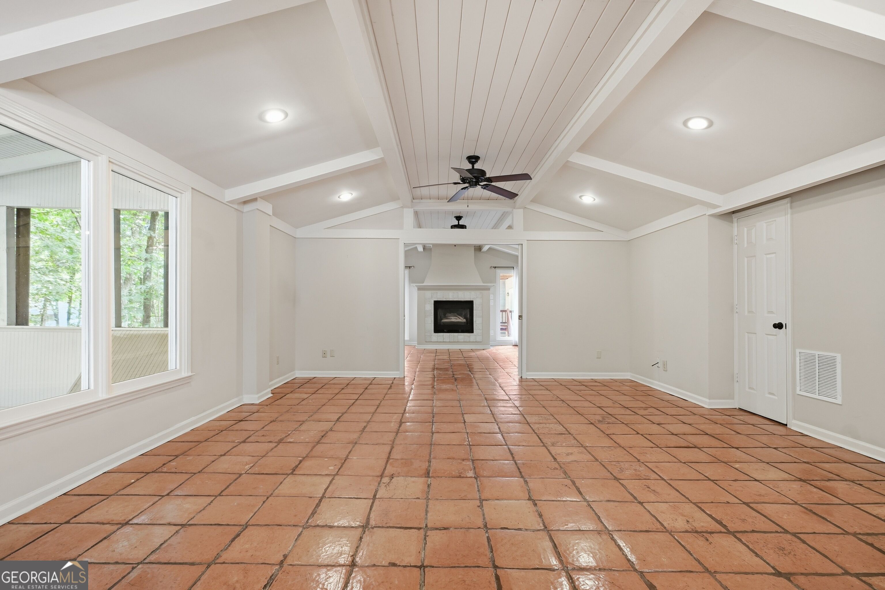 110 Bitternut Circle Property Photo 3