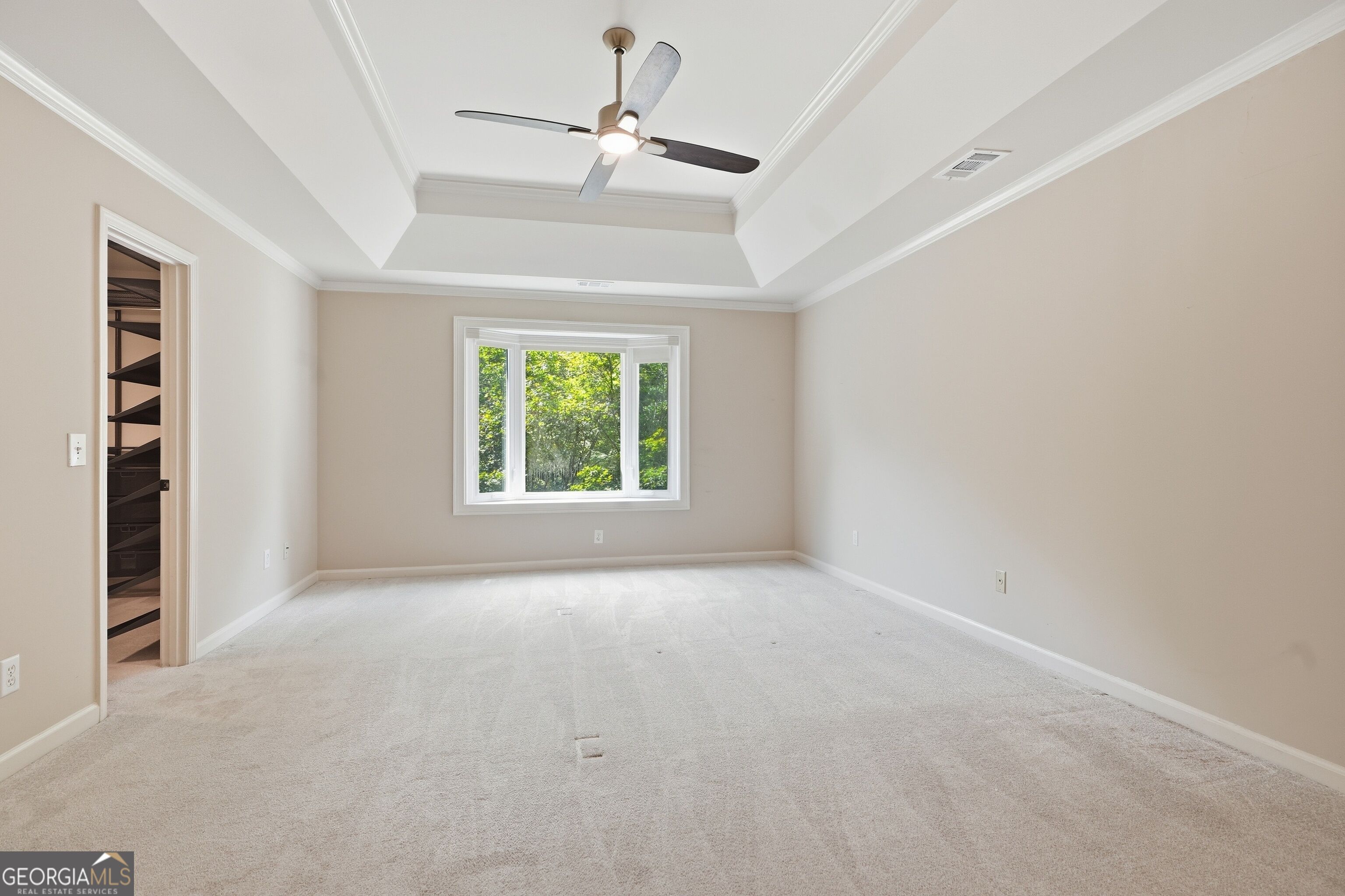 110 Bitternut Circle Property Photo 4