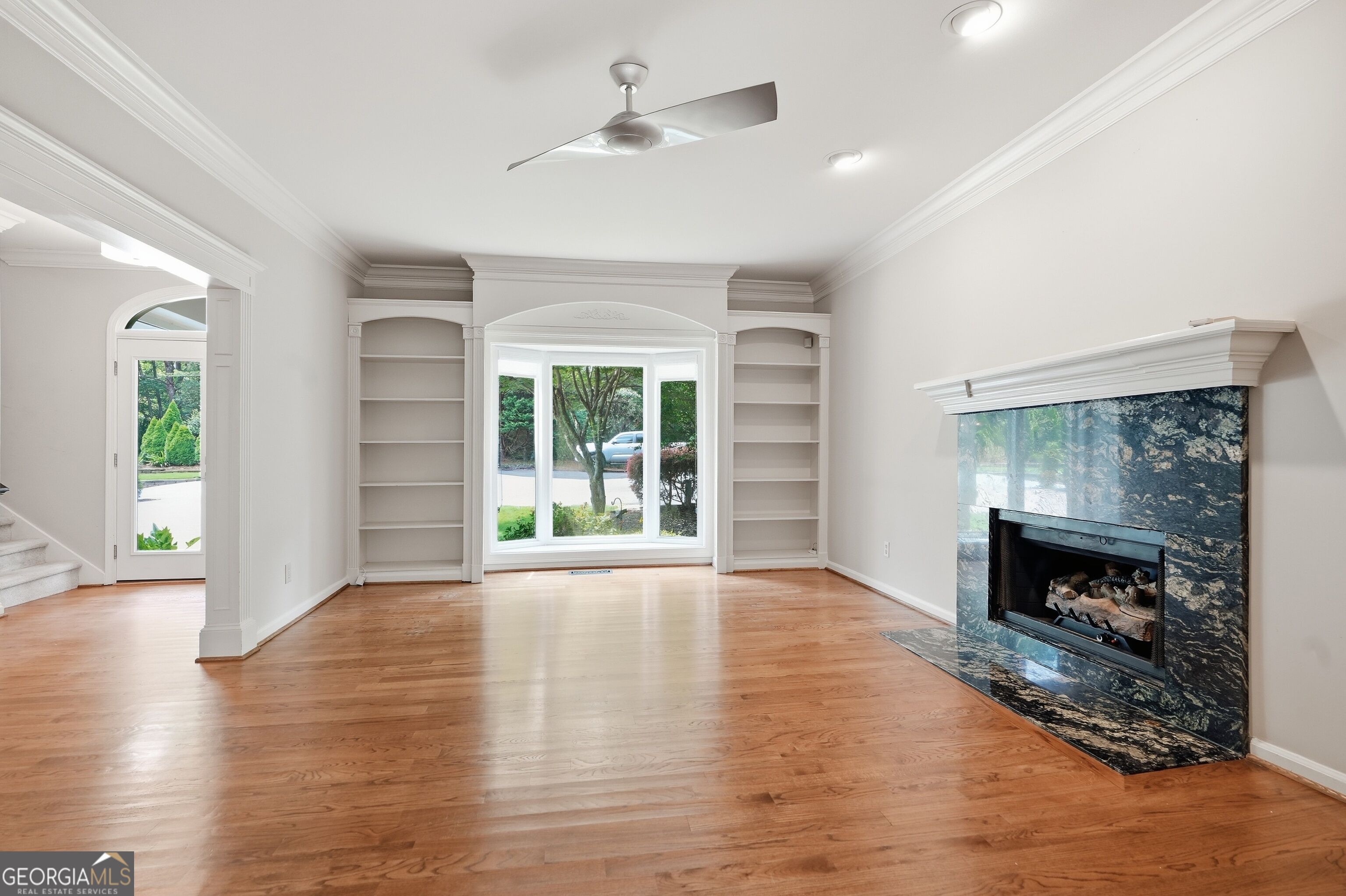 110 Bitternut Circle Property Photo 7