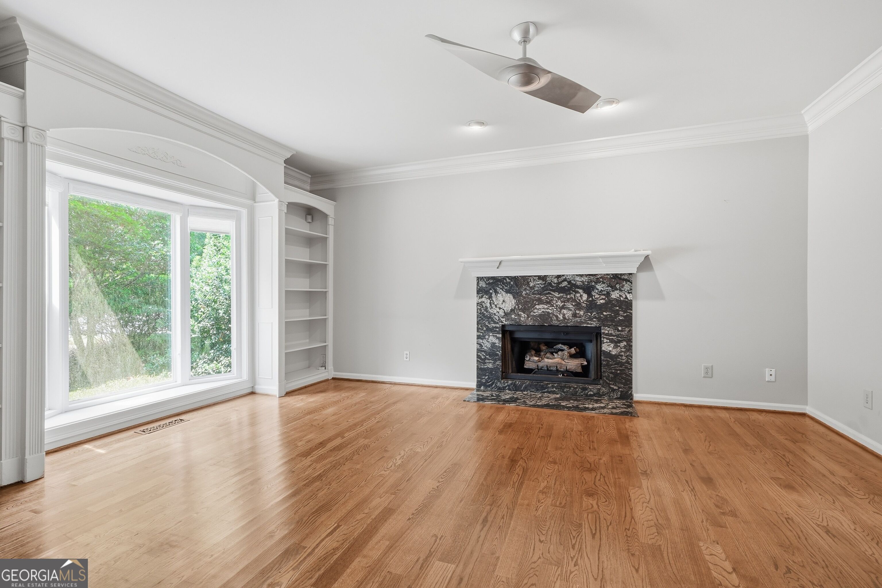110 Bitternut Circle Property Photo 8