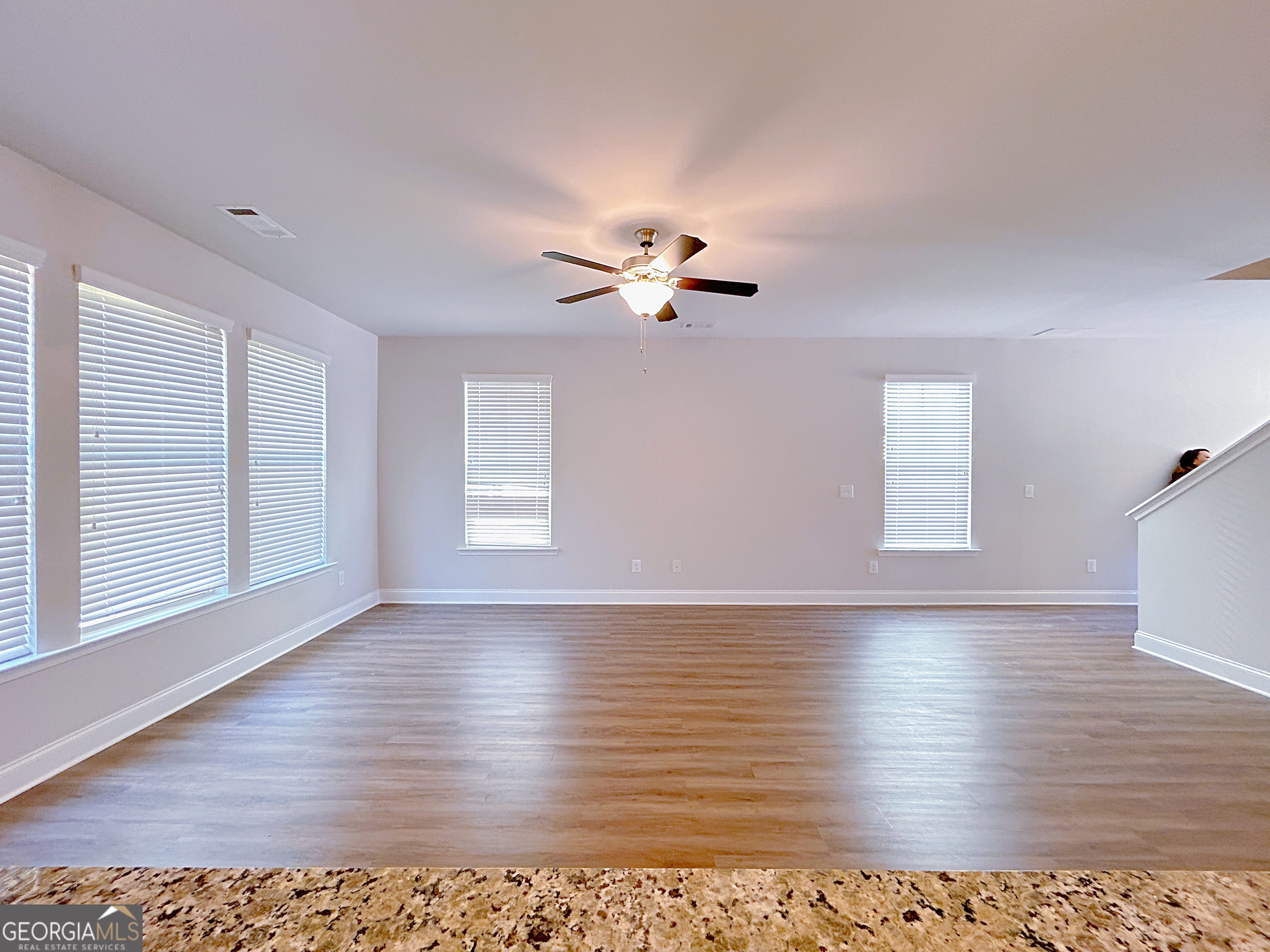 2586 Mills Commons Drive Property Photo 5