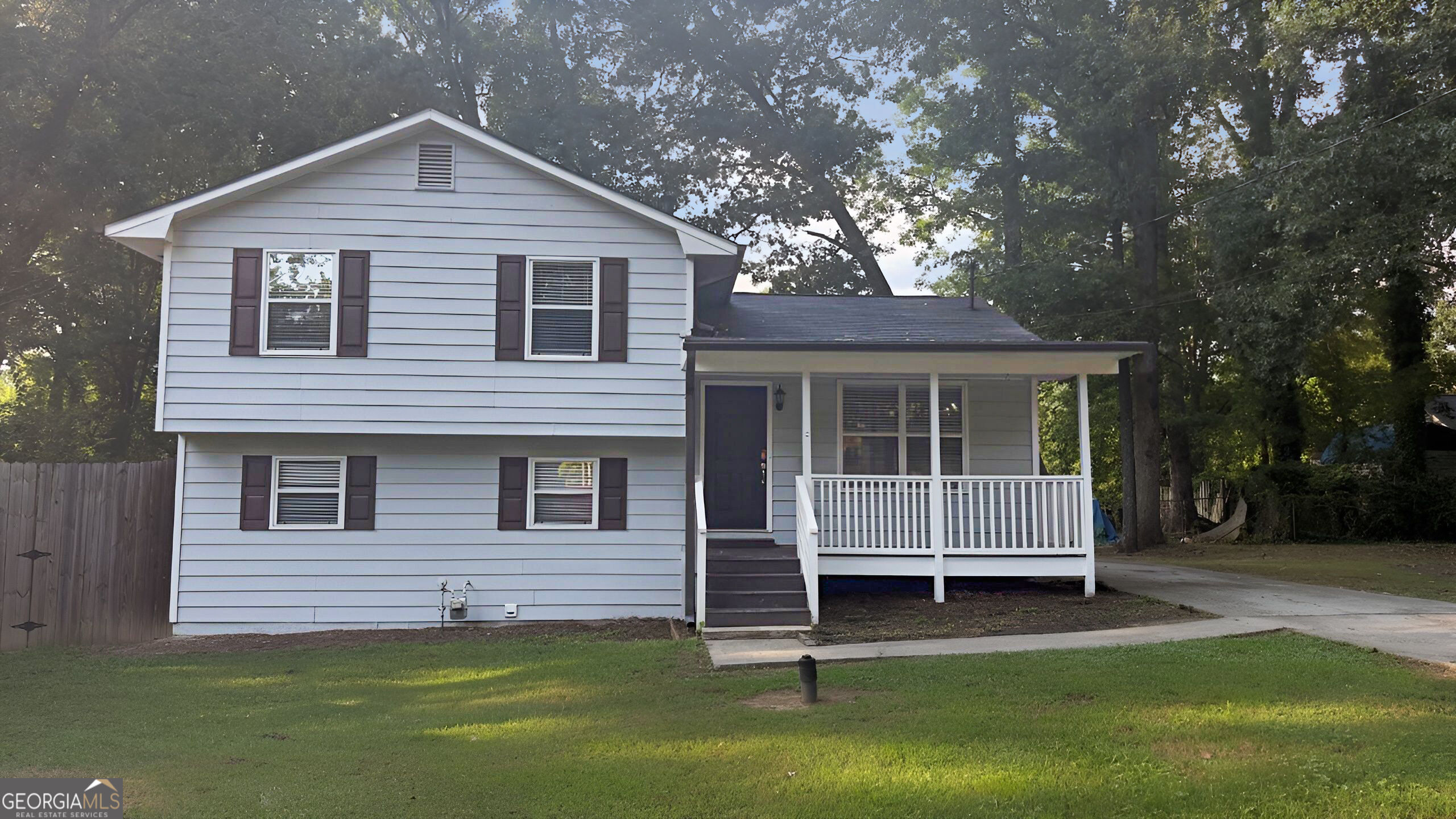 141 Hemlock Circle Property Photo 1