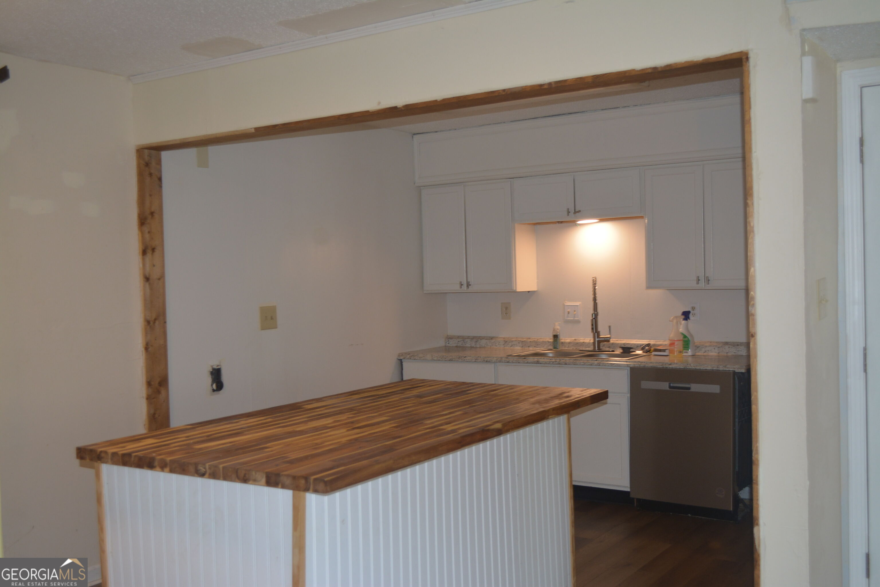 4701 Flat Shoals Road Unit C Property Photo 6