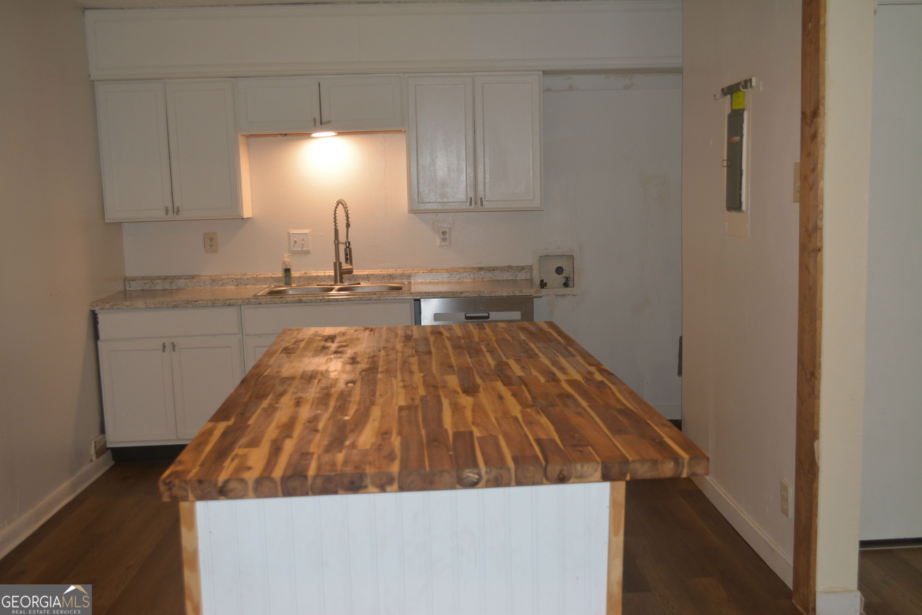 4701 Flat Shoals Road Unit C Property Photo 8
