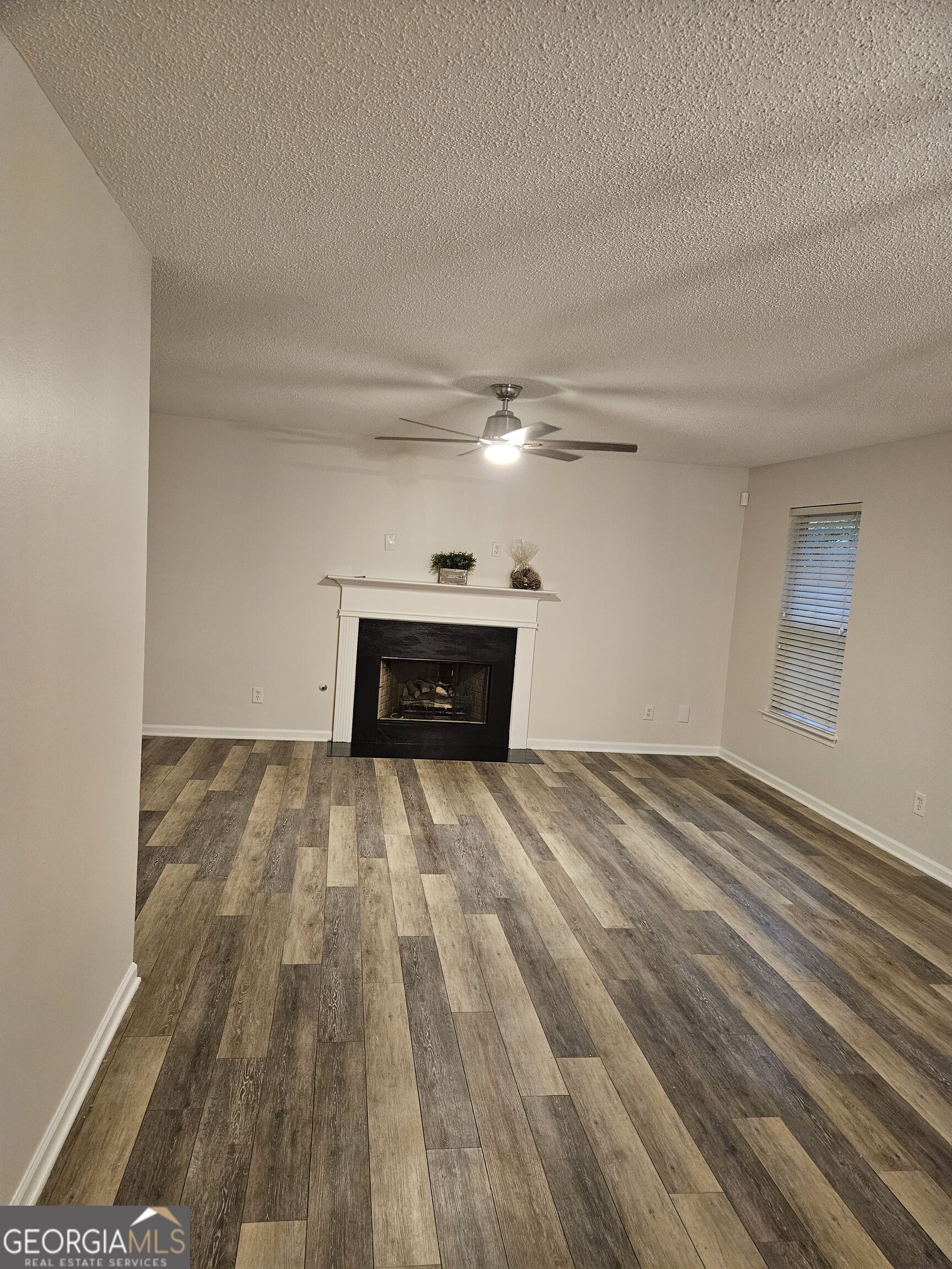 4230 Winston Circle Property Photo 7