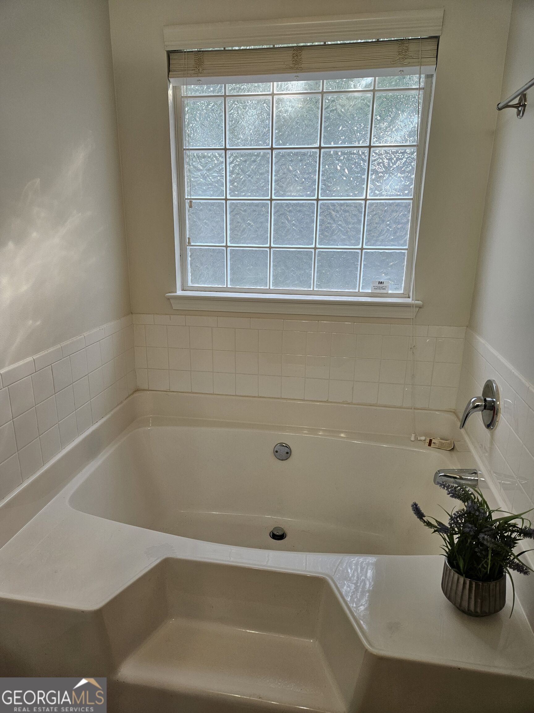 4230 Winston Circle Property Photo 18