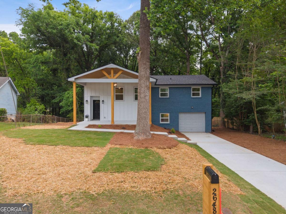 2648 Crestdale Circle Se Property Photo 1
