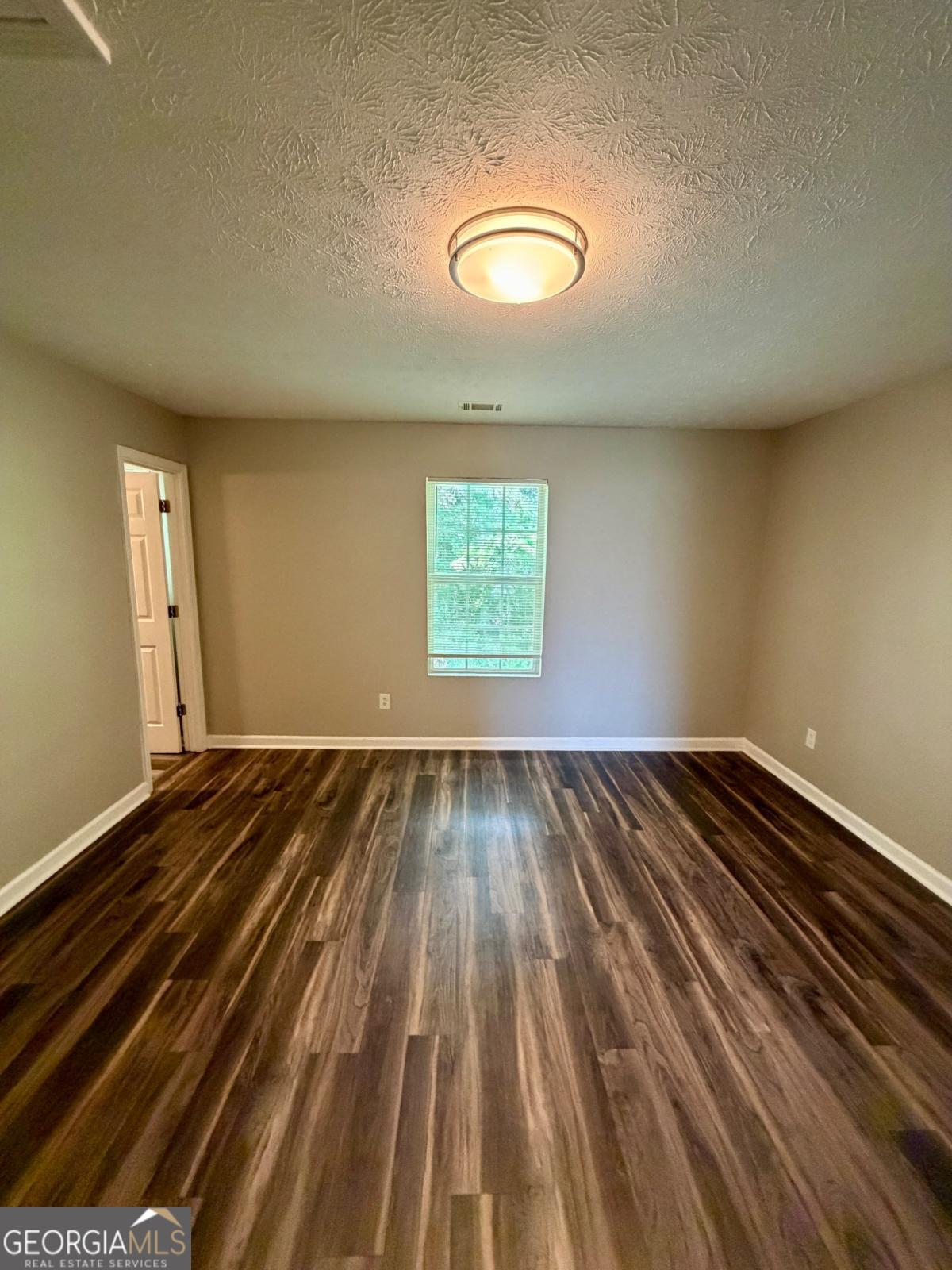 5696 Windfall Lane Property Photo 12