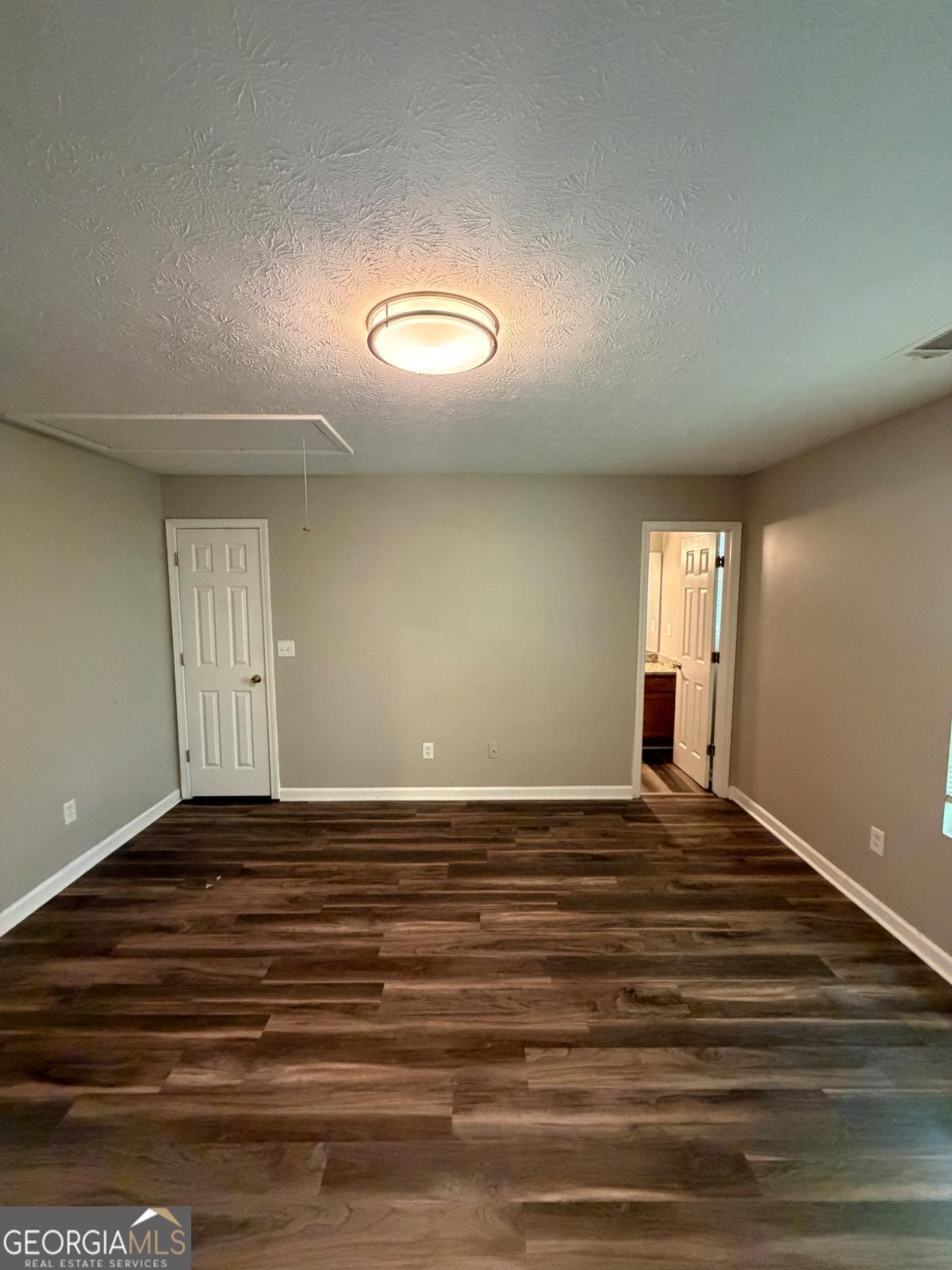 5696 Windfall Lane Property Photo 13