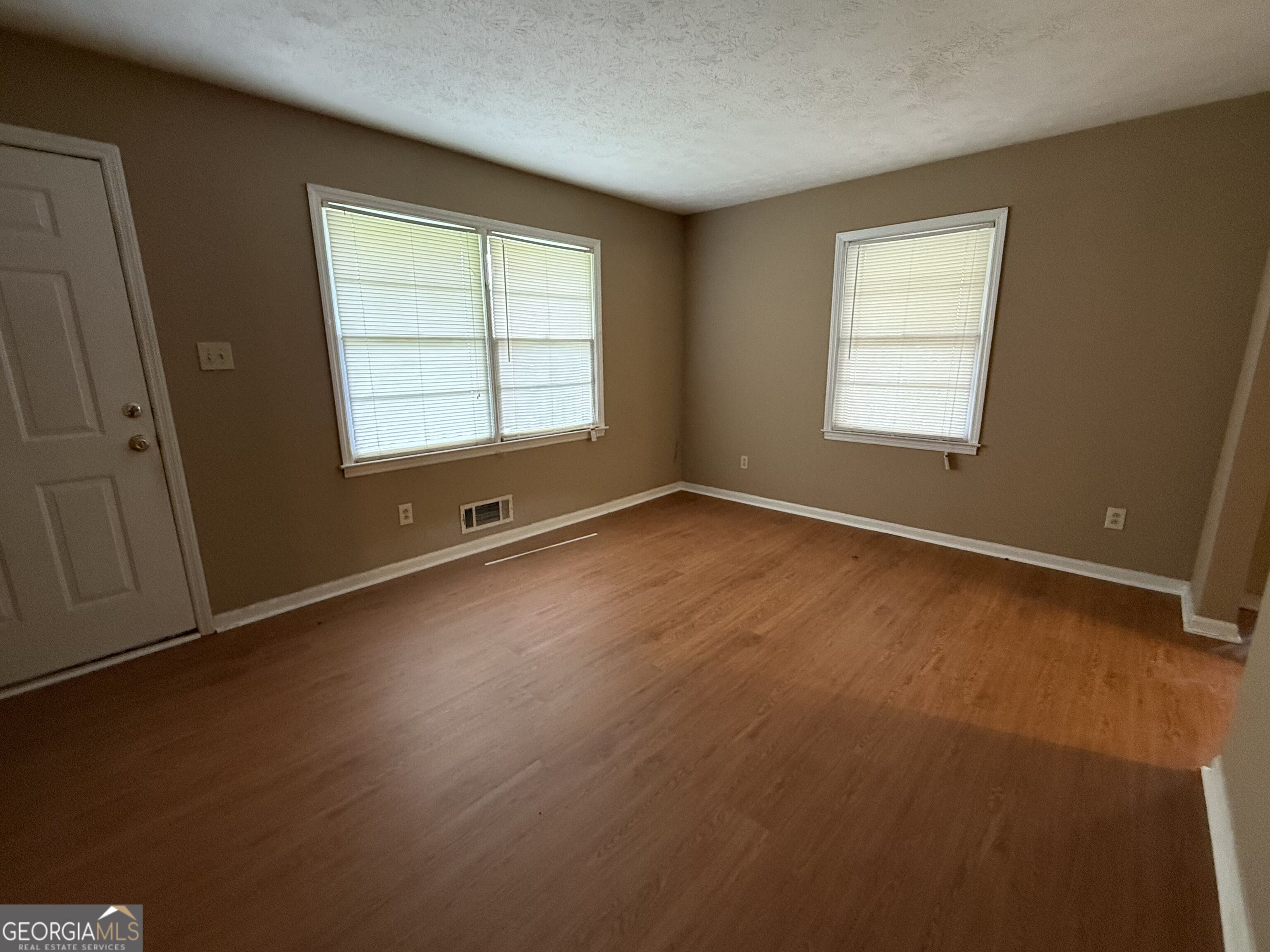 6988 Fielder Road Property Photo 3