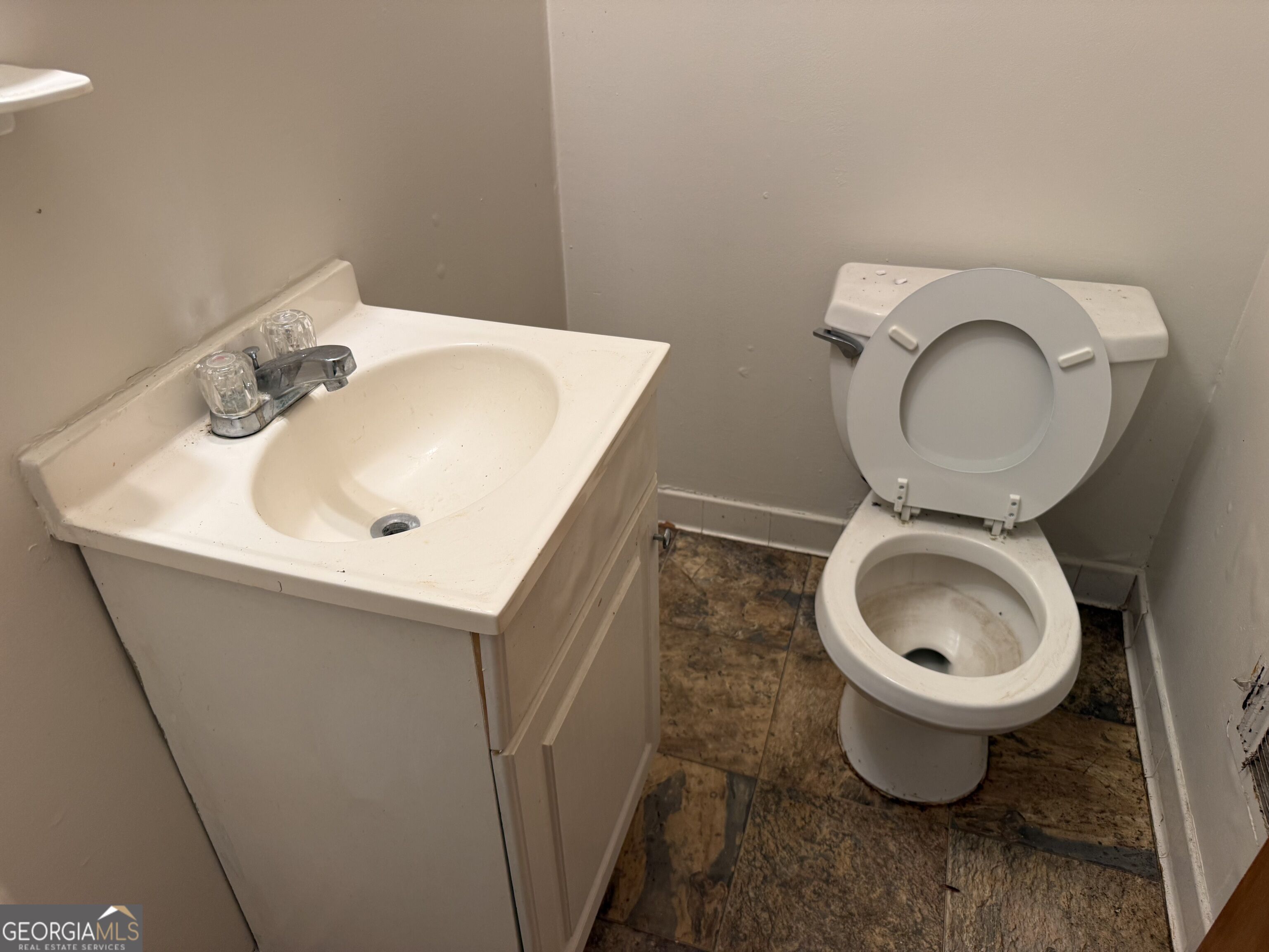 6988 Fielder Road Property Photo 9