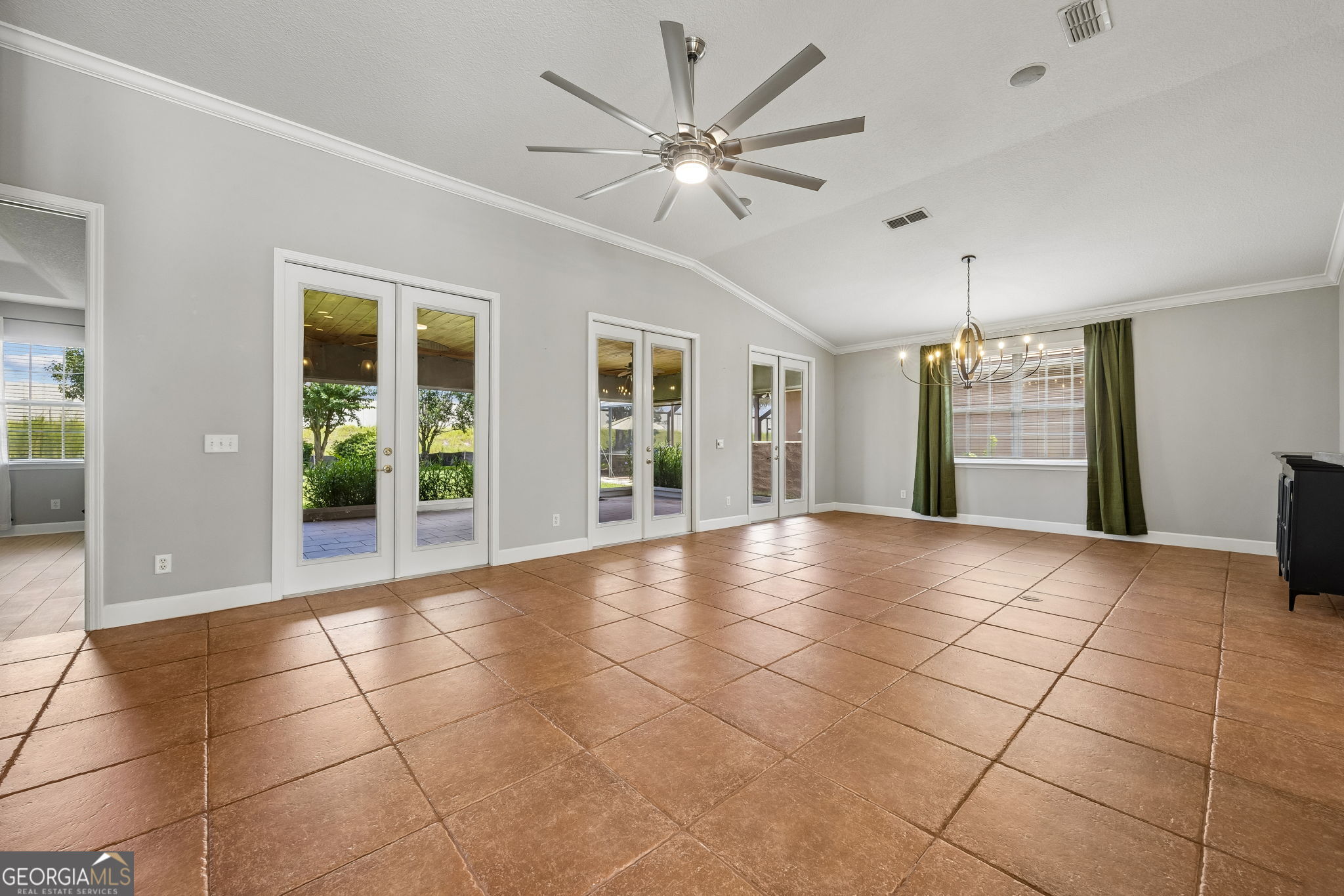 1610 Sandpiper Court Property Photo 10