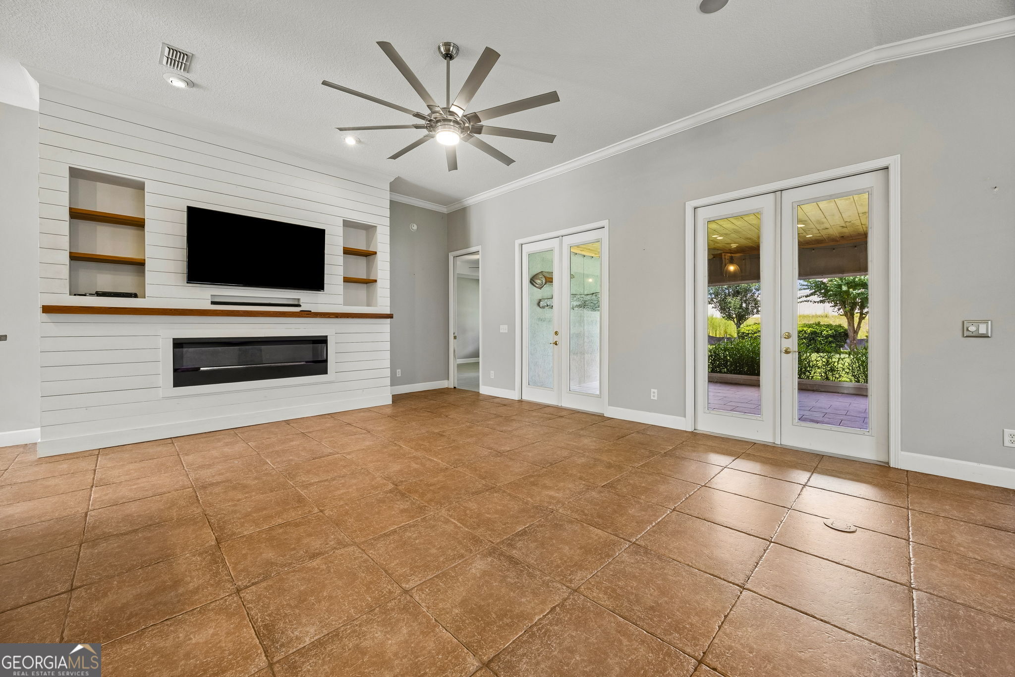 1610 Sandpiper Court Property Photo 11