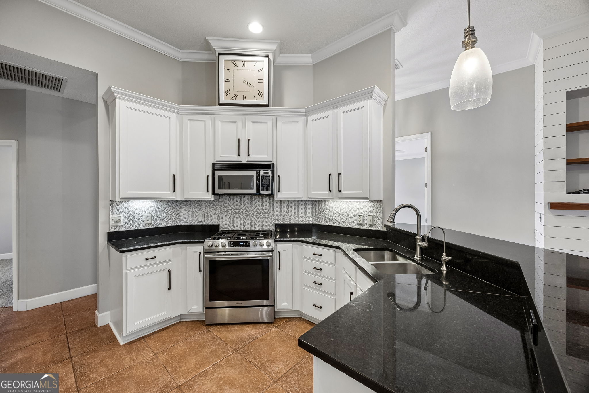 1610 Sandpiper Court Property Photo 19