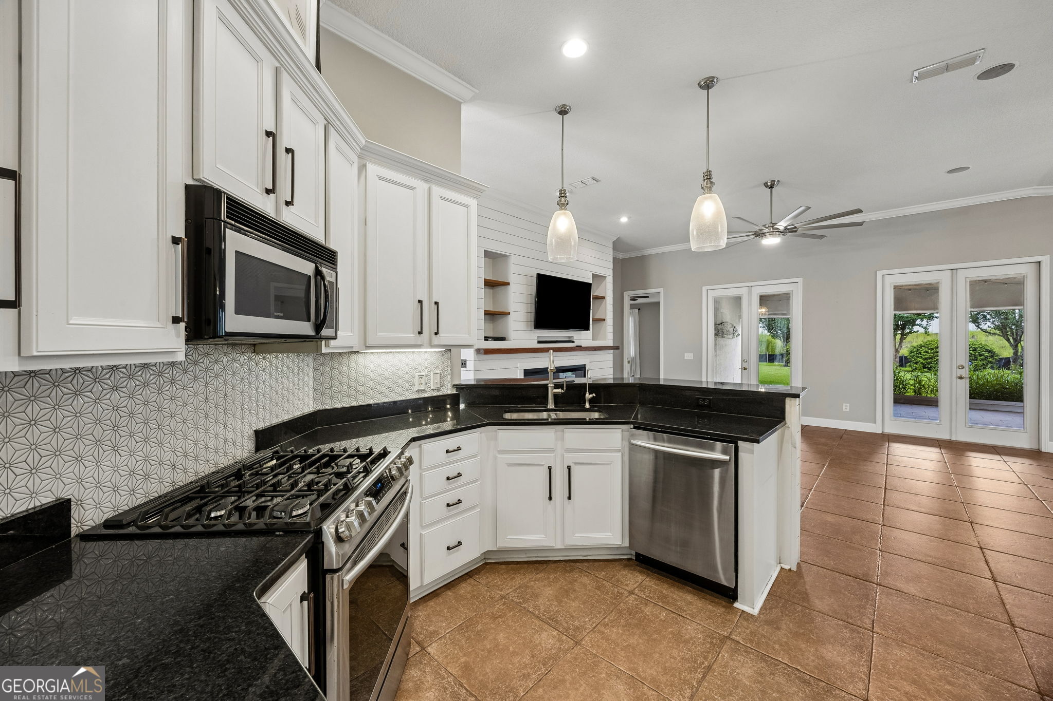 1610 Sandpiper Court Property Photo 21