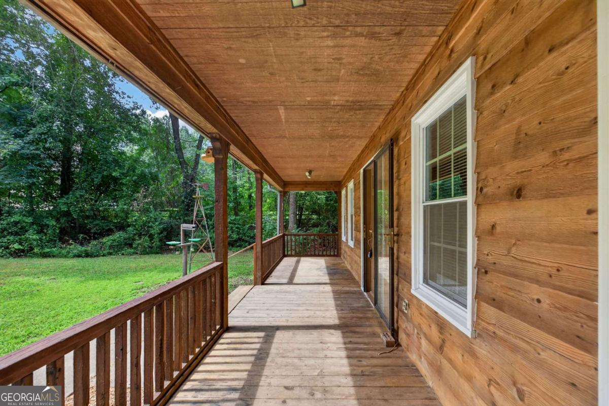 4363 Post Road Property Photo 7