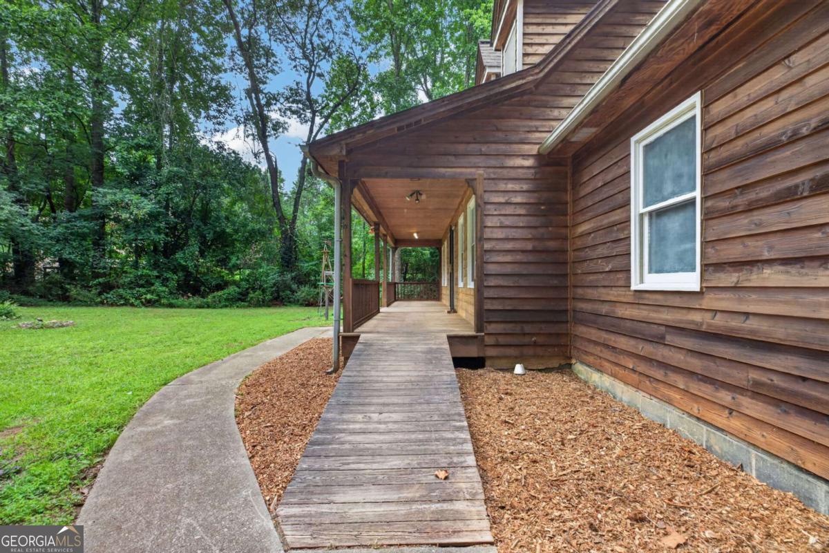 4363 Post Road Property Photo 10