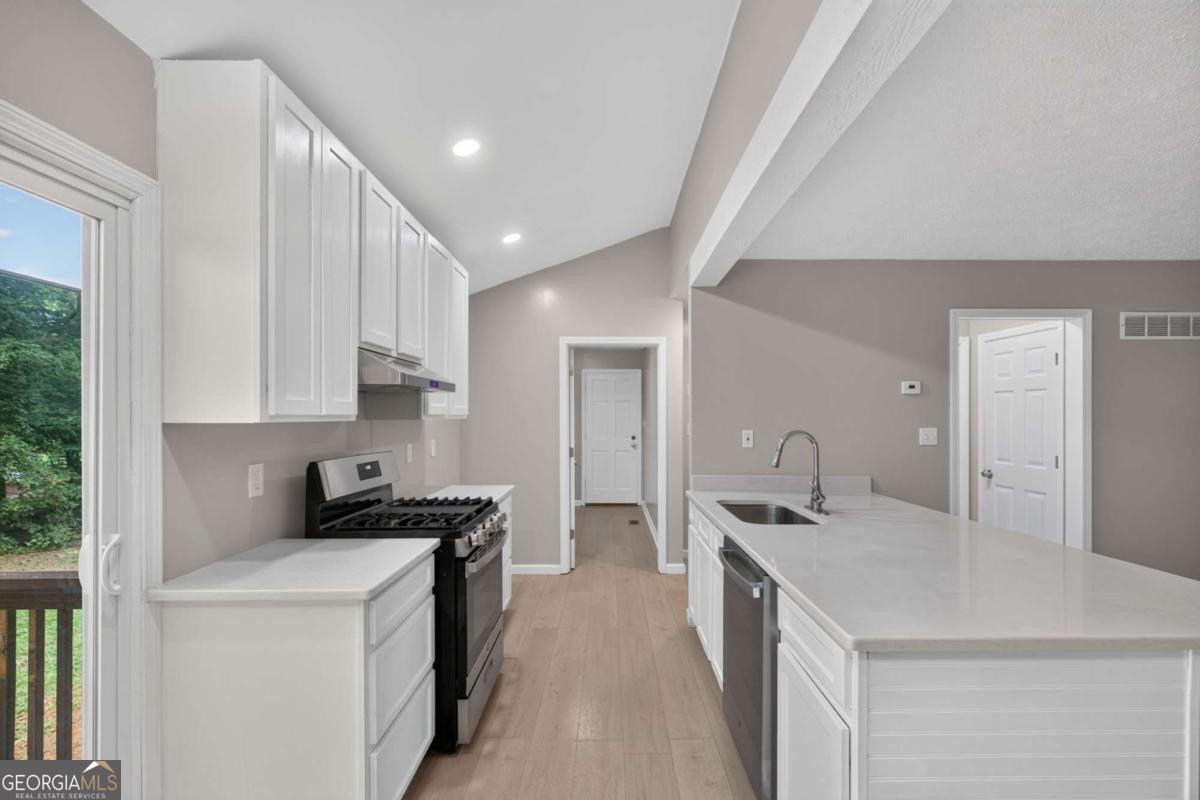 4363 Post Road Property Photo 17