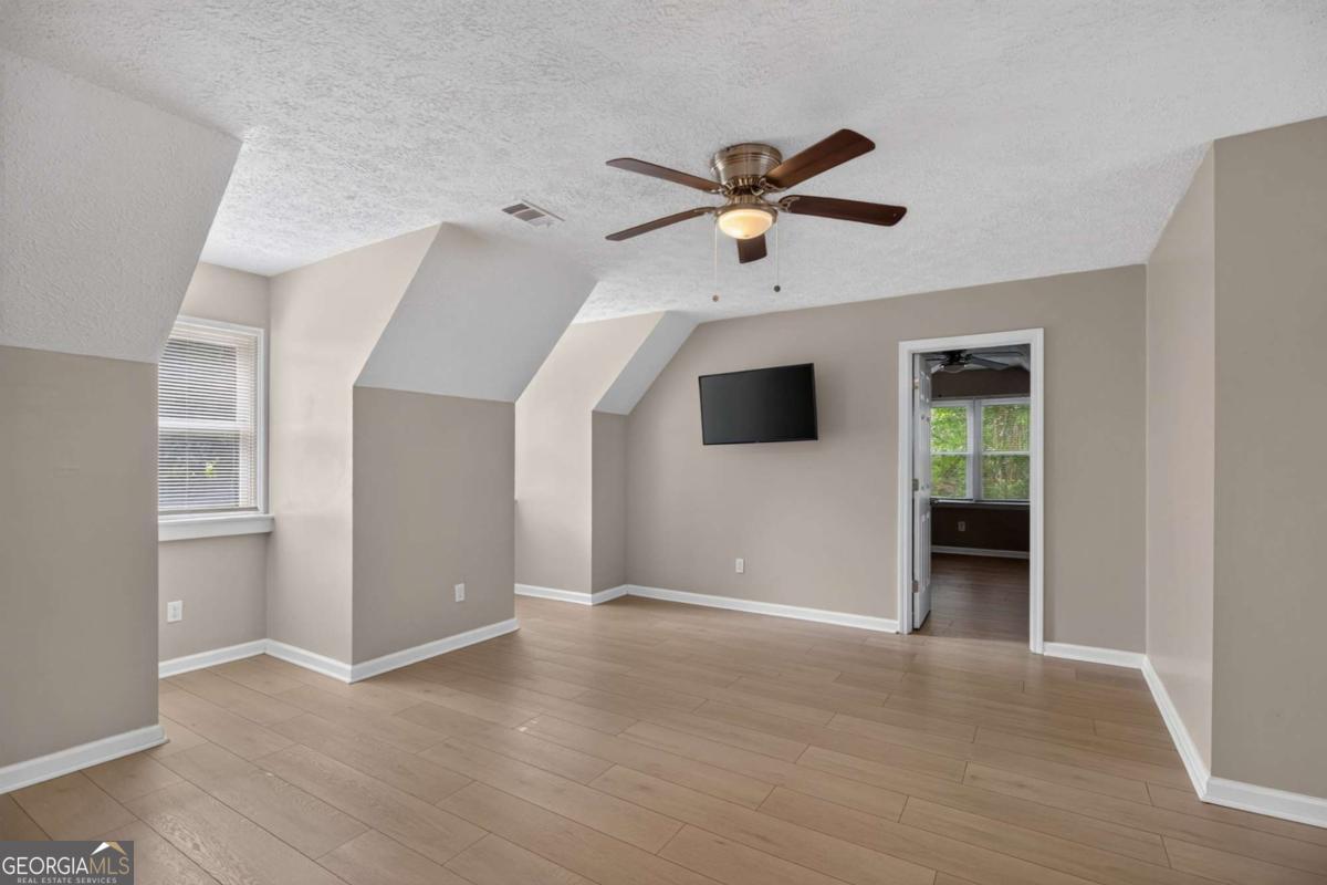 4363 Post Road Property Photo 32