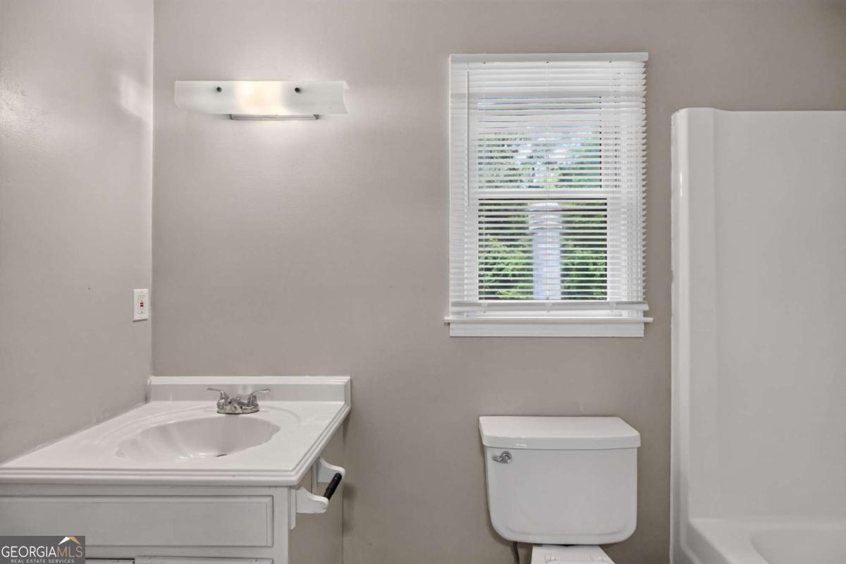 4363 Post Road Property Photo 36