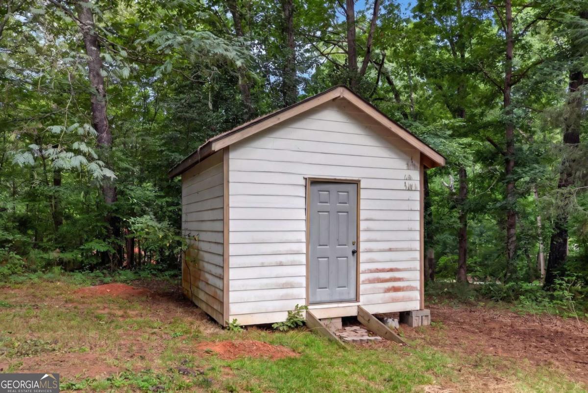 4363 Post Road Property Photo 44