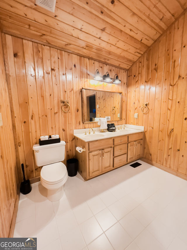 893 Hooper Road Property Photo 19