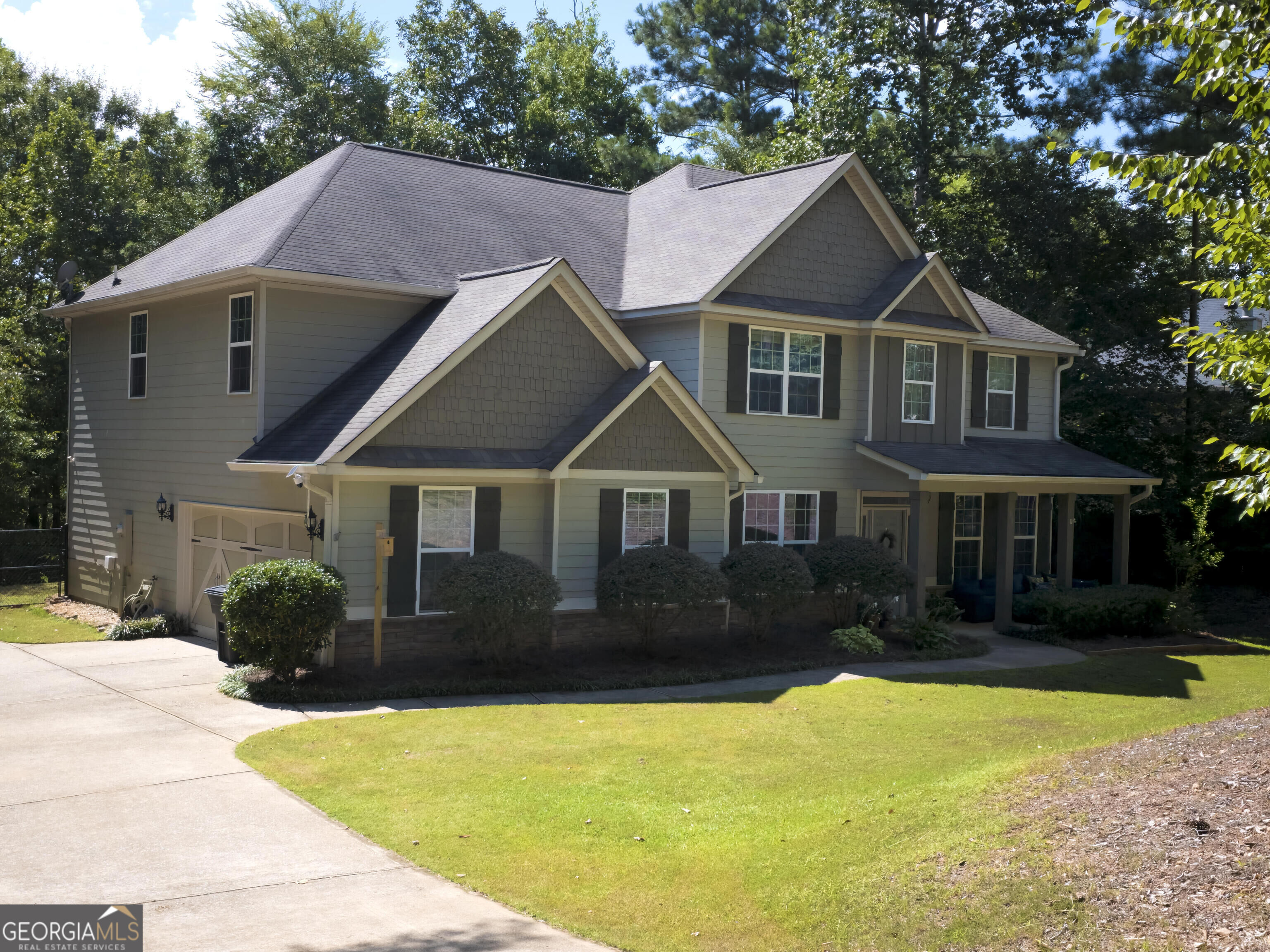 96 Oak Leaf Way Property Photo 1
