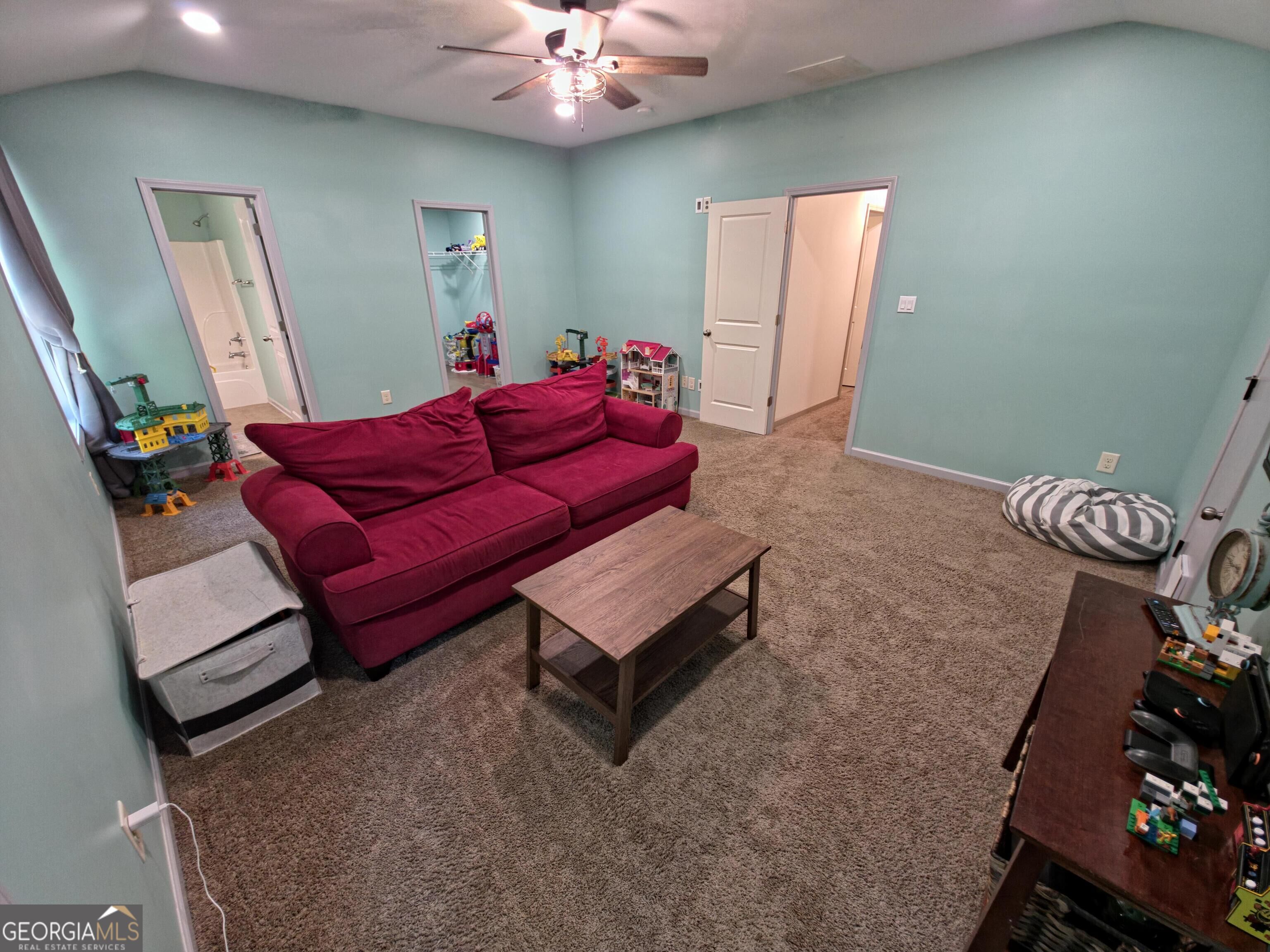 96 Oak Leaf Way Property Photo 35