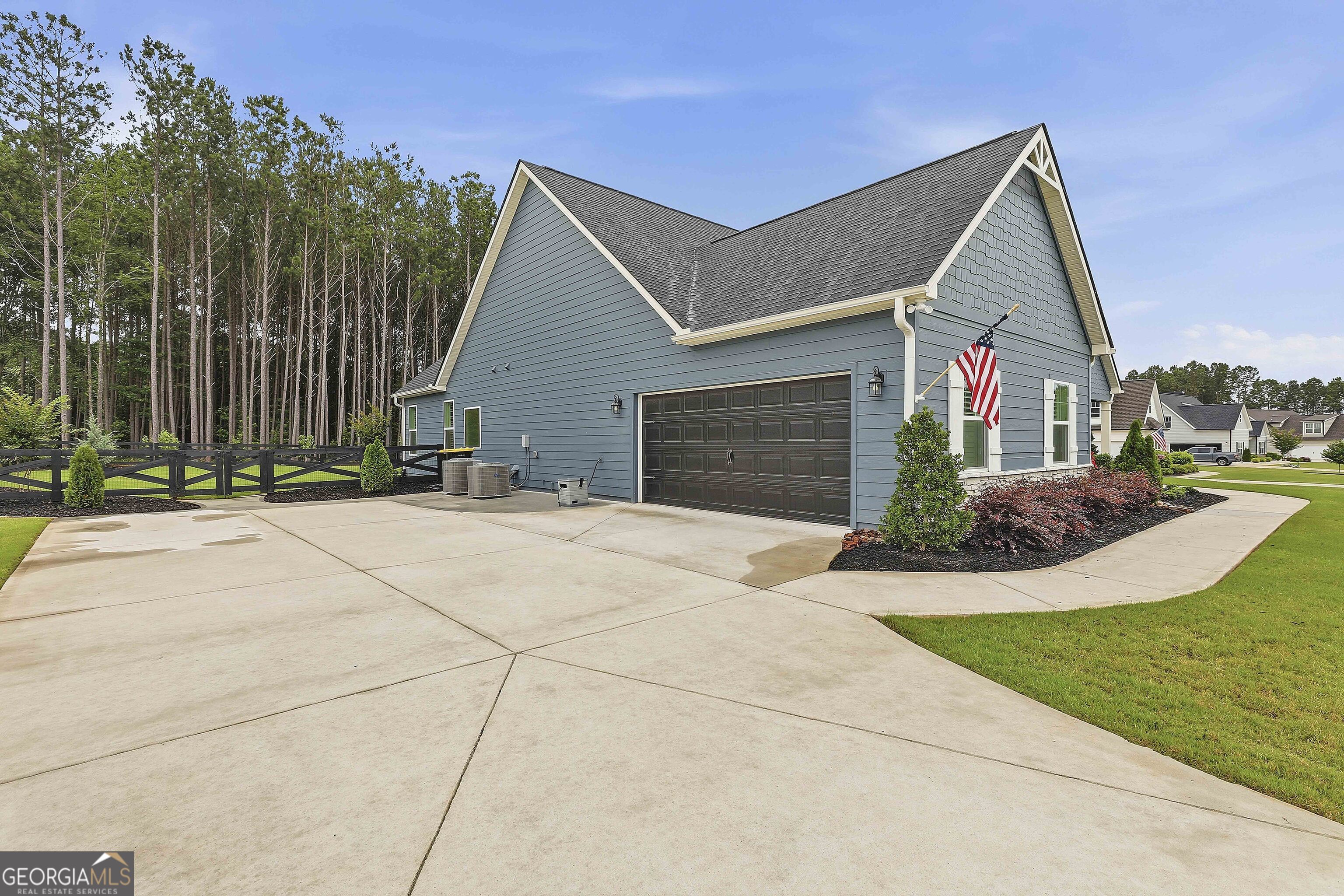 130 Maple Lane Property Photo 8