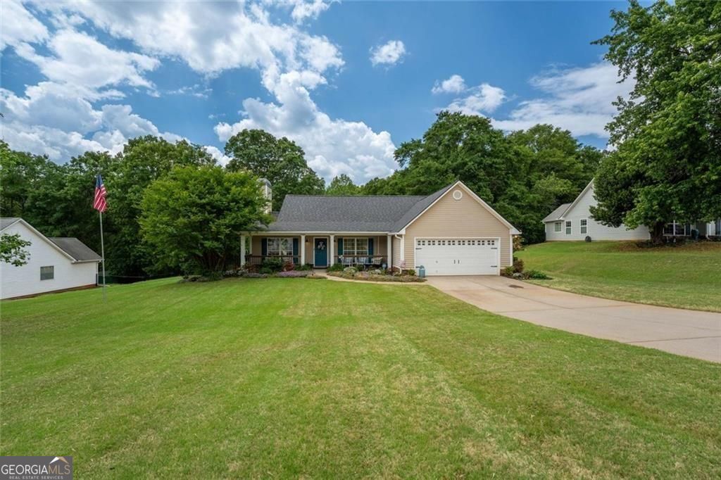 329 Tallassee Lane Property Photo 3