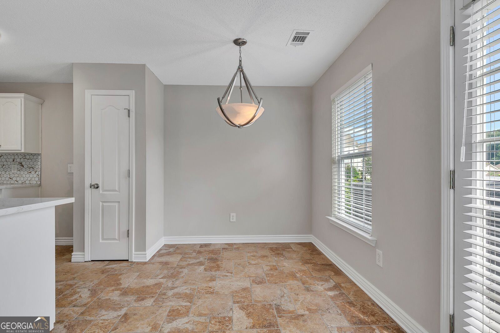 233 Fox Creek Boulevard Property Photo 10