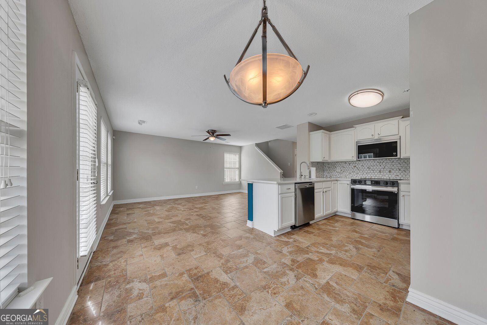 233 Fox Creek Boulevard Property Photo 11