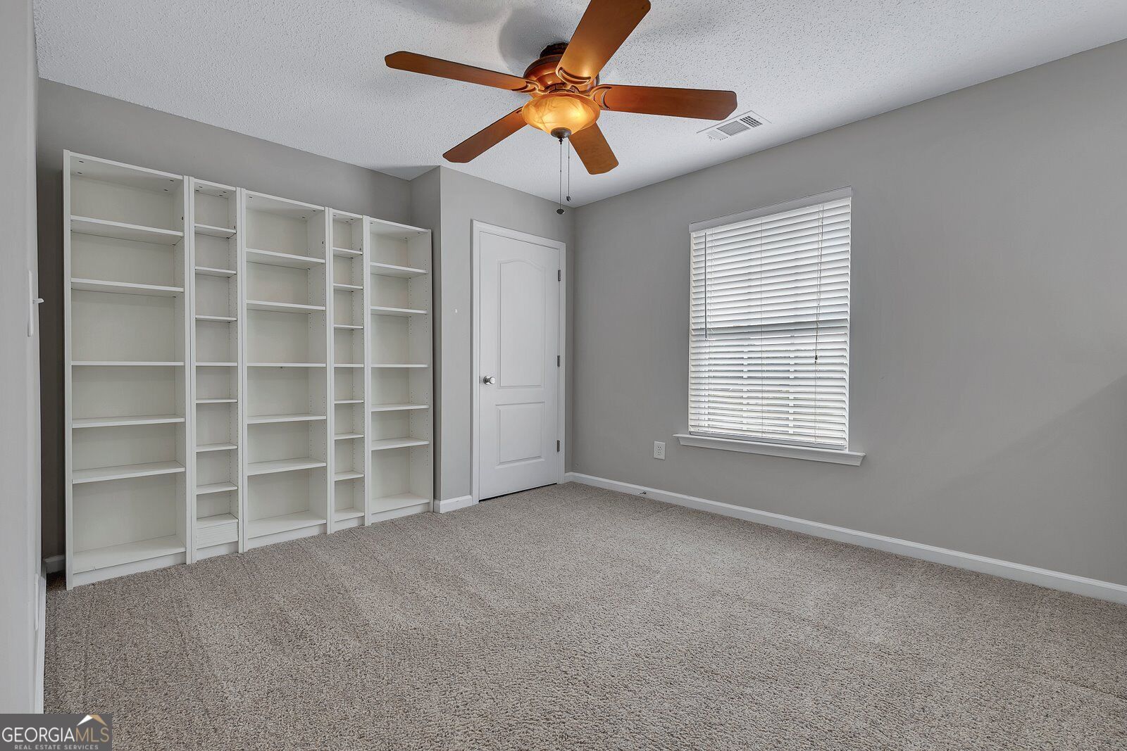 233 Fox Creek Boulevard Property Photo 16