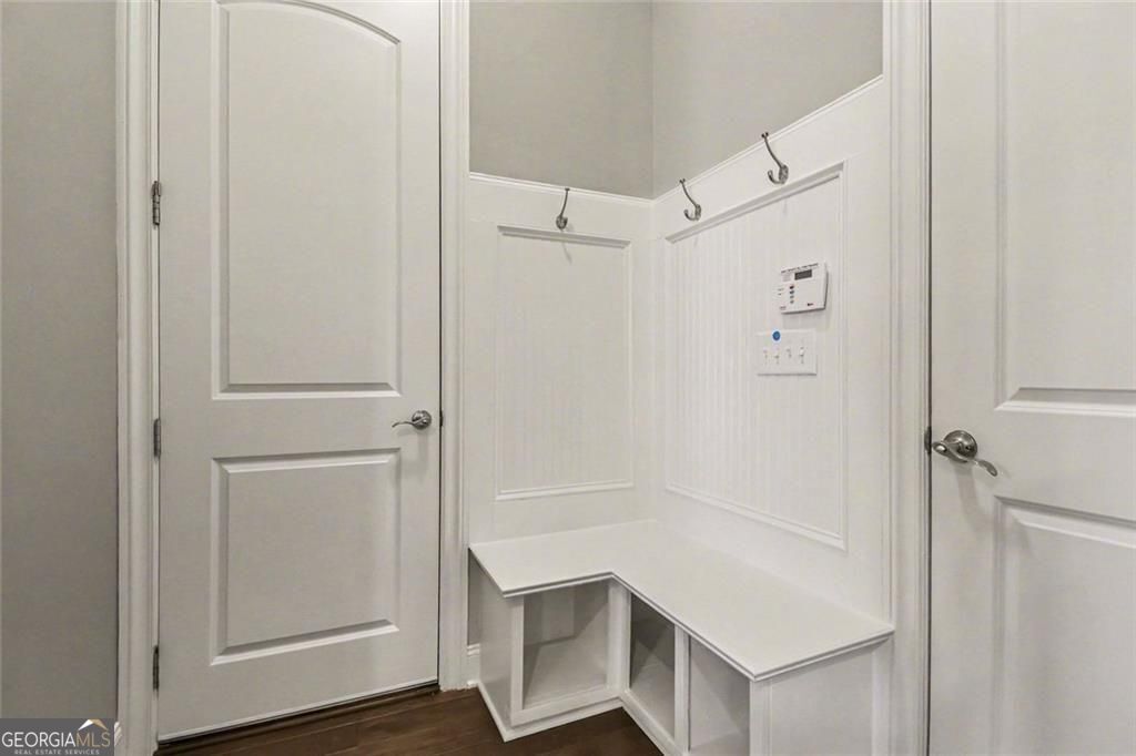 2720 Cogburn Lane Property Photo 16