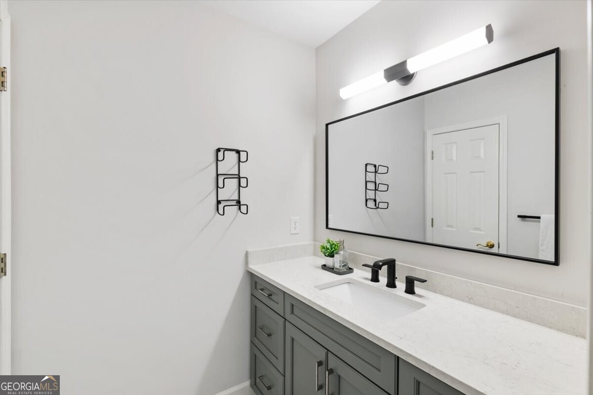 555 Treyburn View Property Photo 41