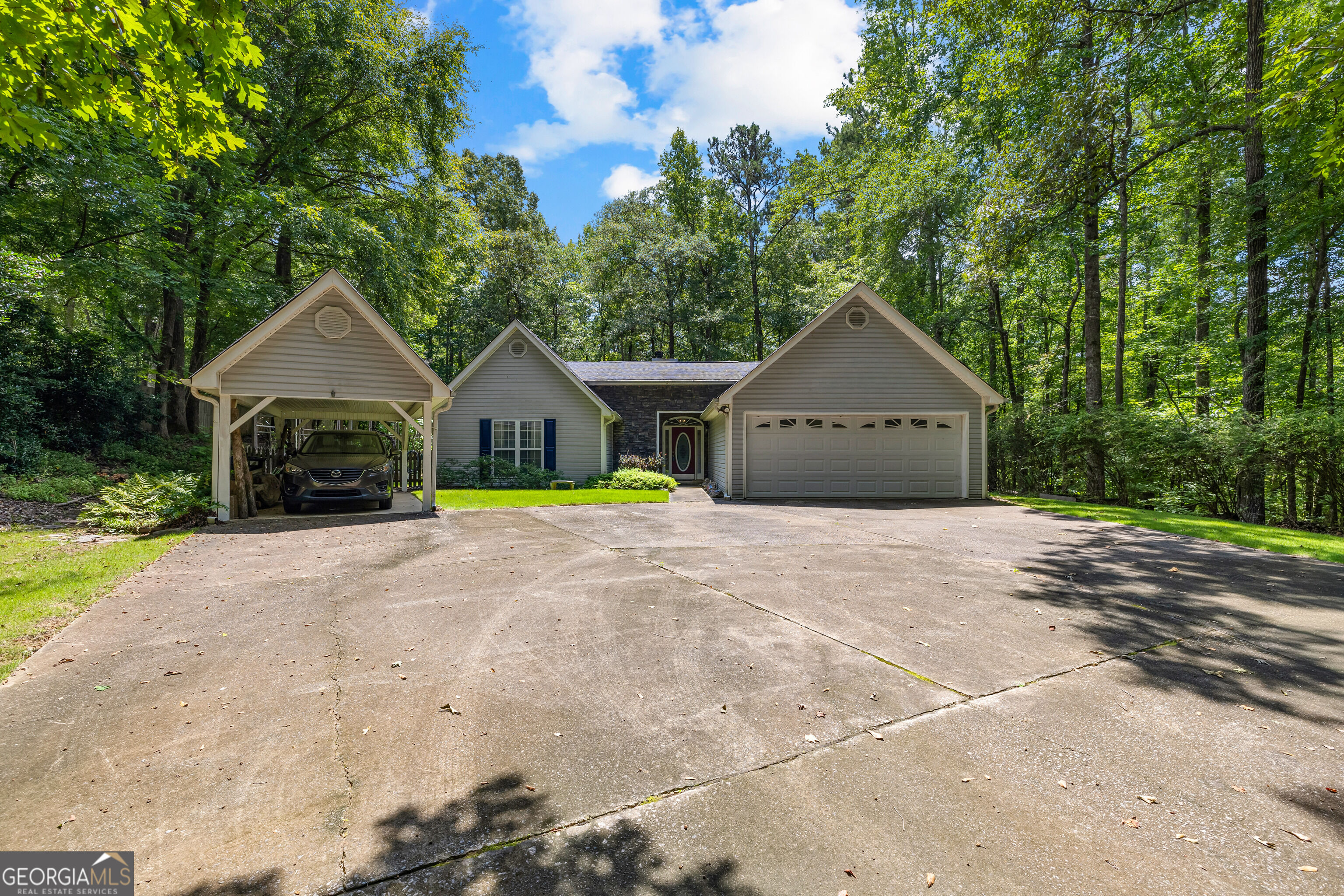 39 Village Pointe Drive Property Photo 1