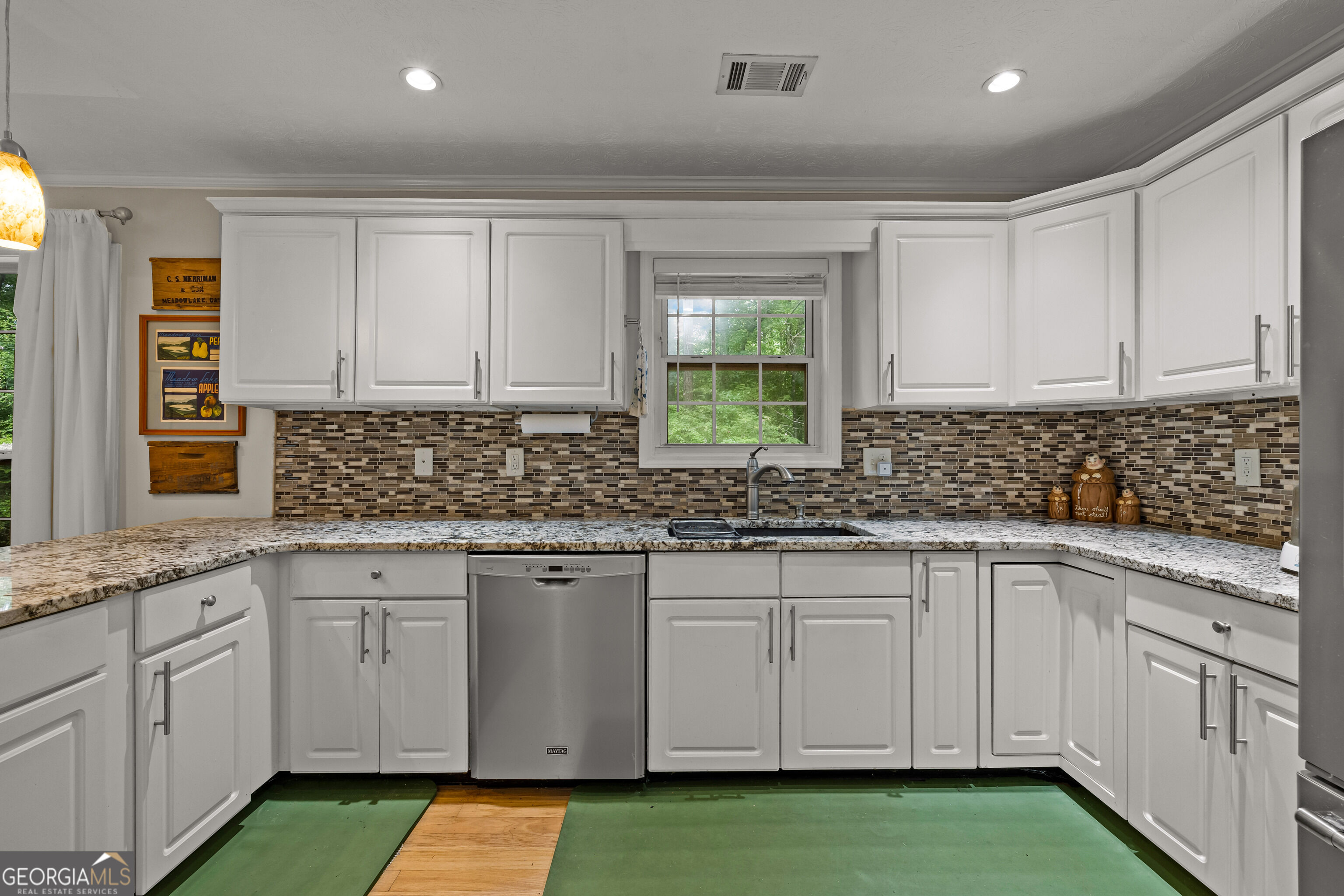 39 Village Pointe Drive Property Photo 20