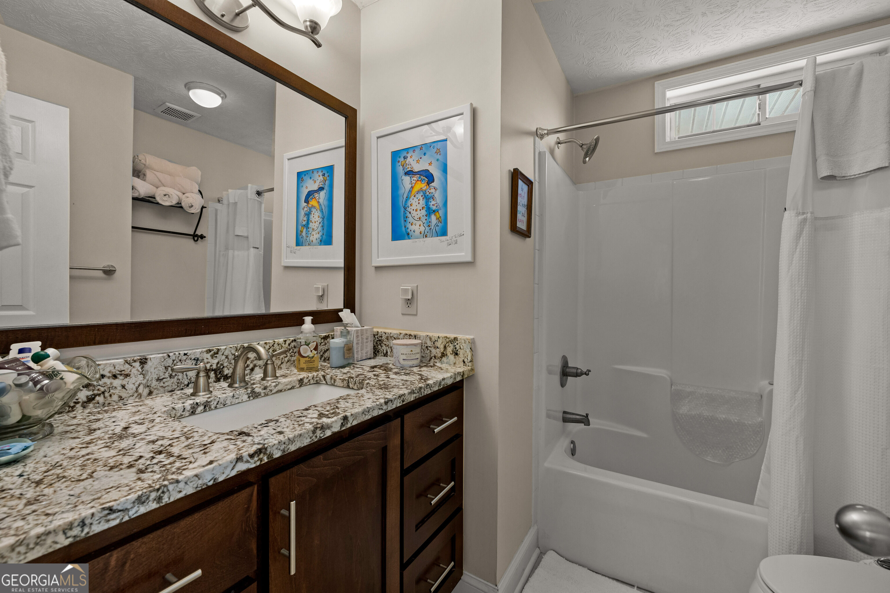 39 Village Pointe Drive Property Photo 32