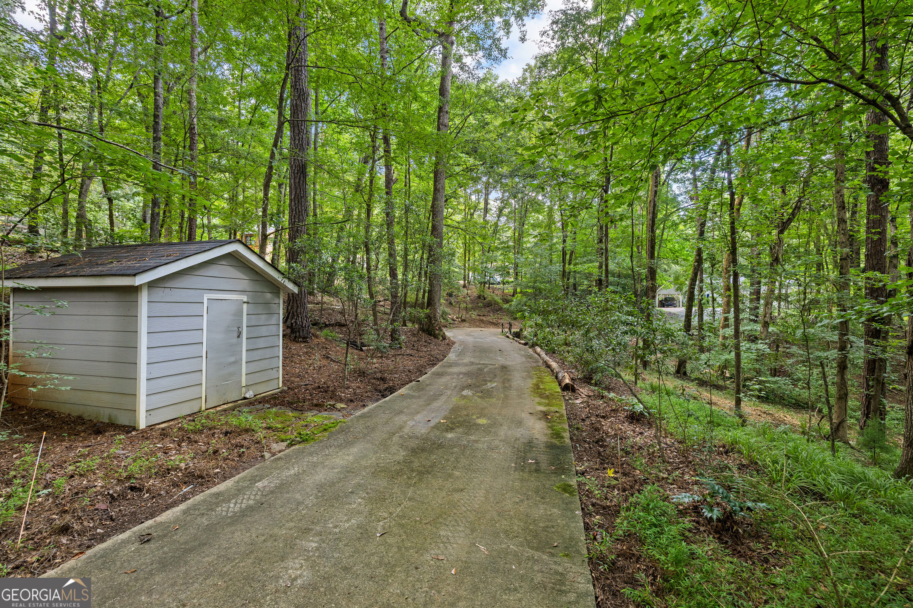 39 Village Pointe Drive Property Photo 40